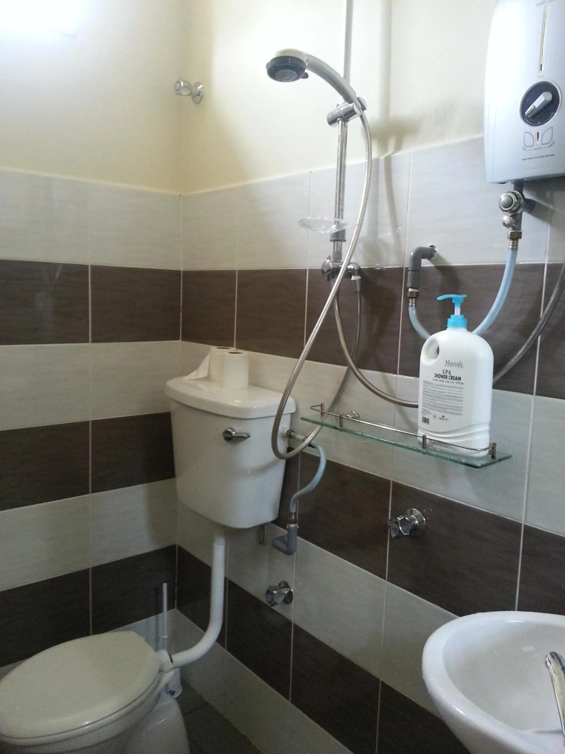 Bathroom in GLG KLIA Transit House