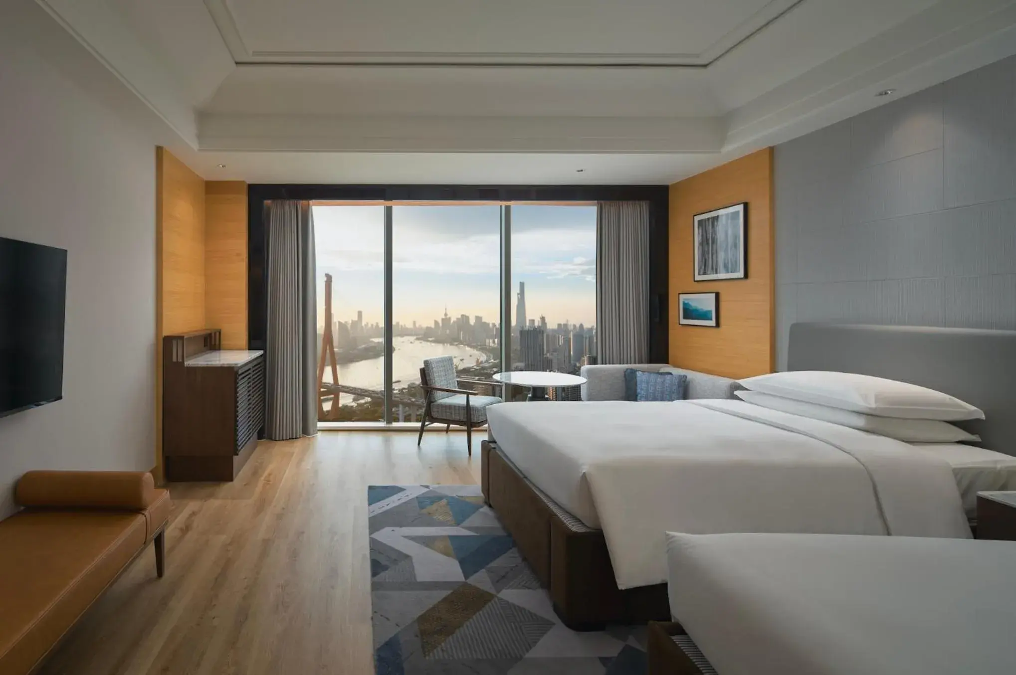 Double Room with Two Double Beds and River View in Sheraton Shanghai Pudong Riverside Double Room with Two Double Beds and River View in Sheraton Shanghai Pudong Riverside