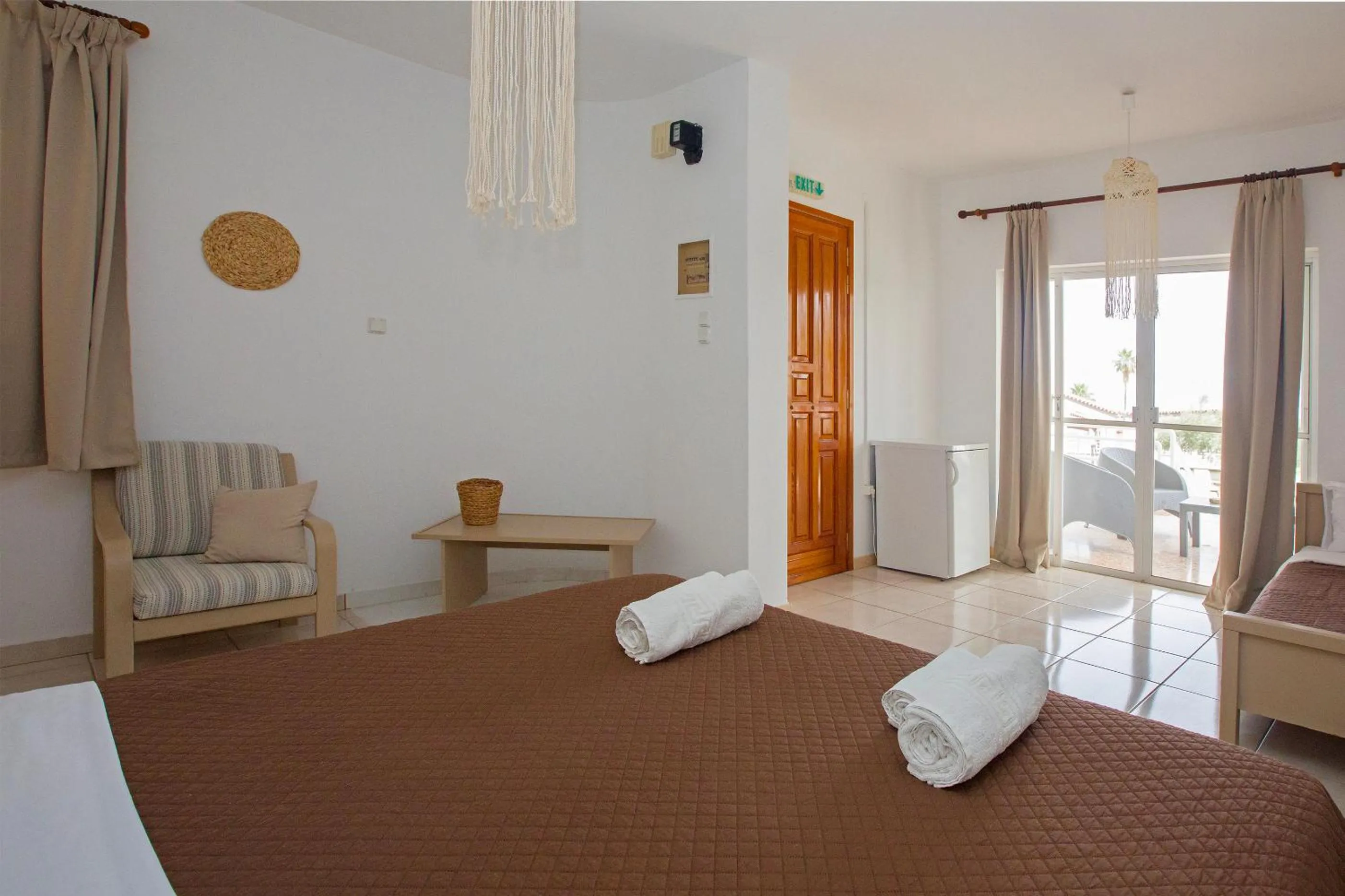 Photo of the whole room, Bed in Blue Marine Village