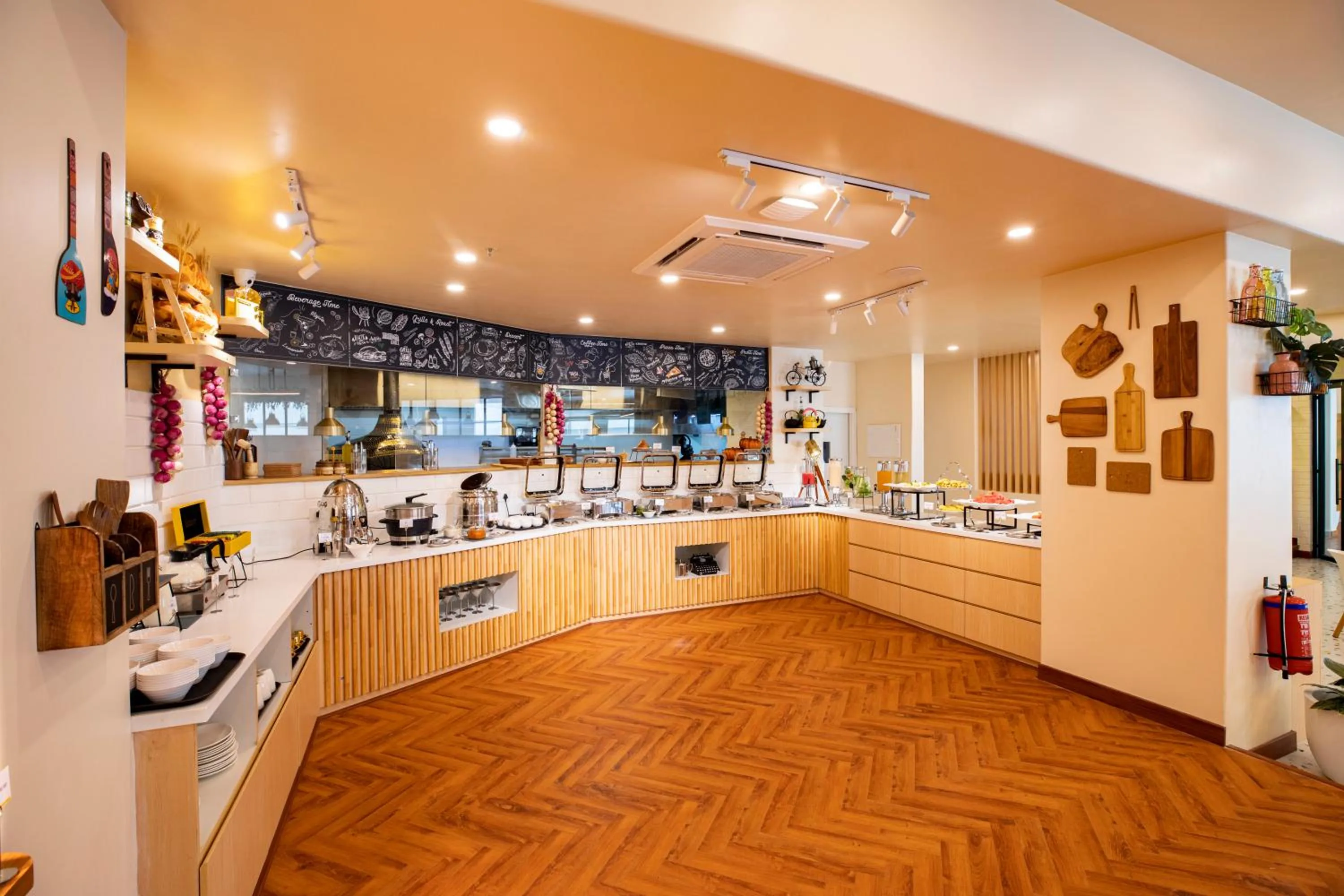 Kitchen or kitchenette in Bloom Hub l ORR Marathahalli