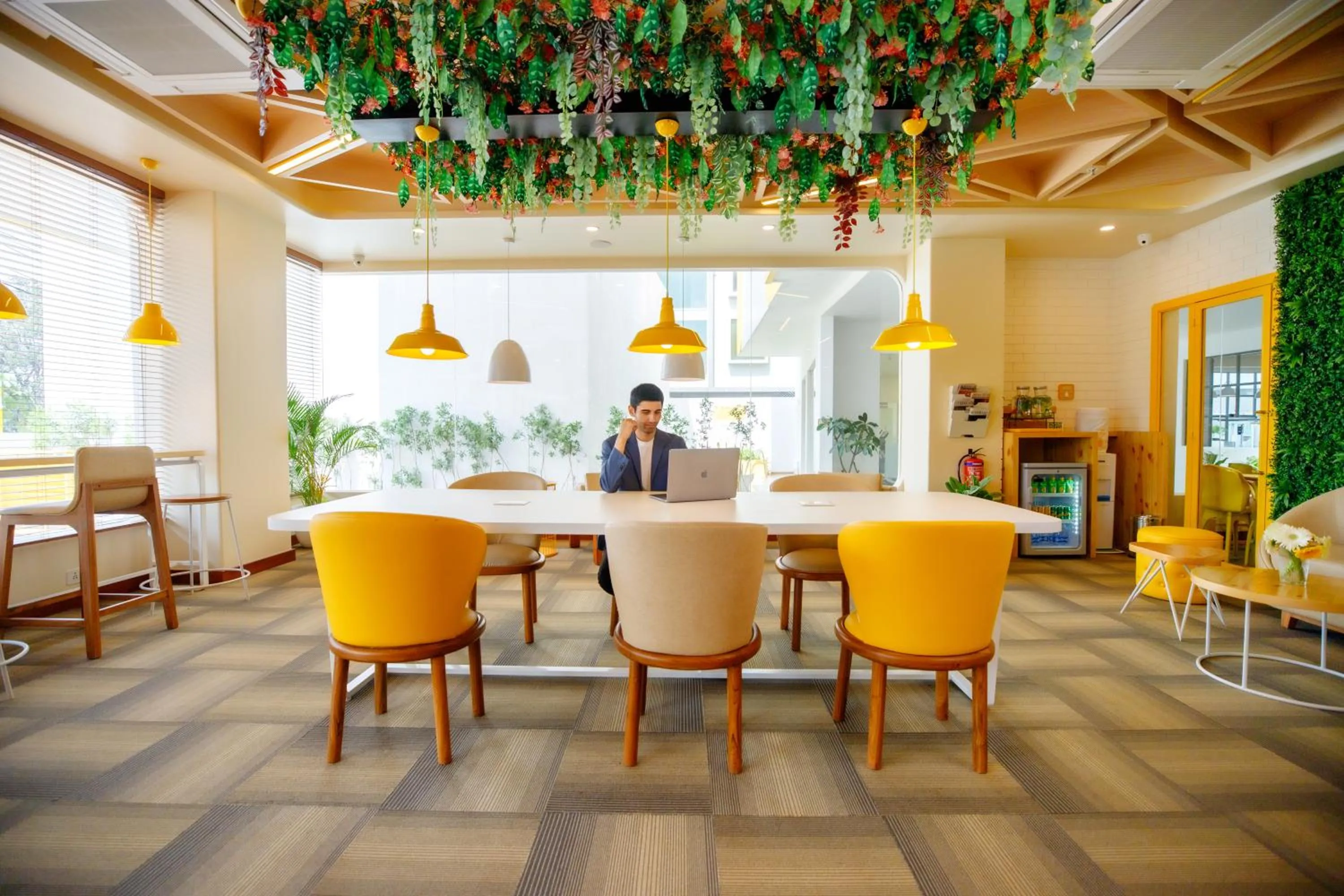 Business facilities in Bloom Hub l ORR Marathahalli