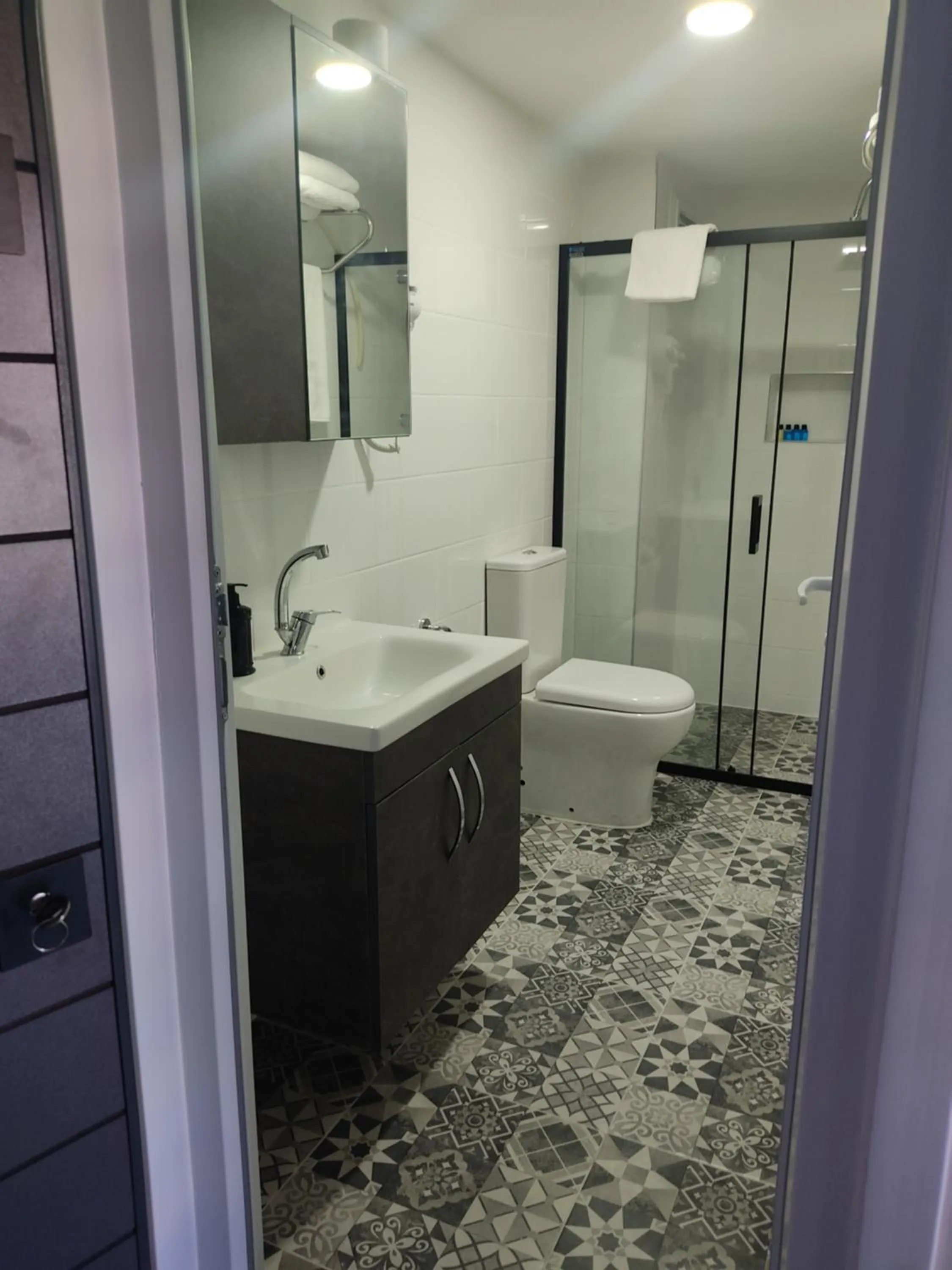 istanbul airport family suites hotel