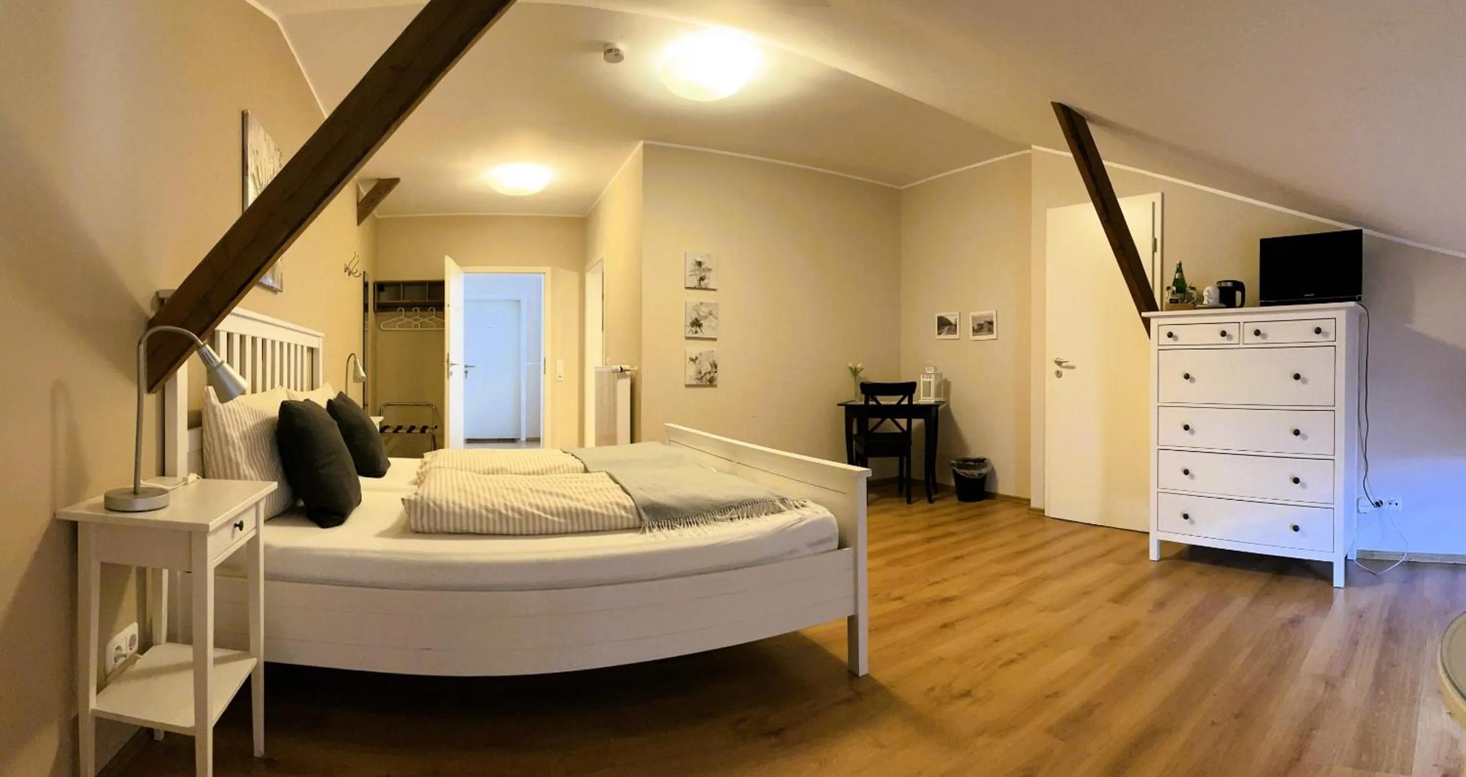 Bedroom, Bed in Landhotel Rehedyk