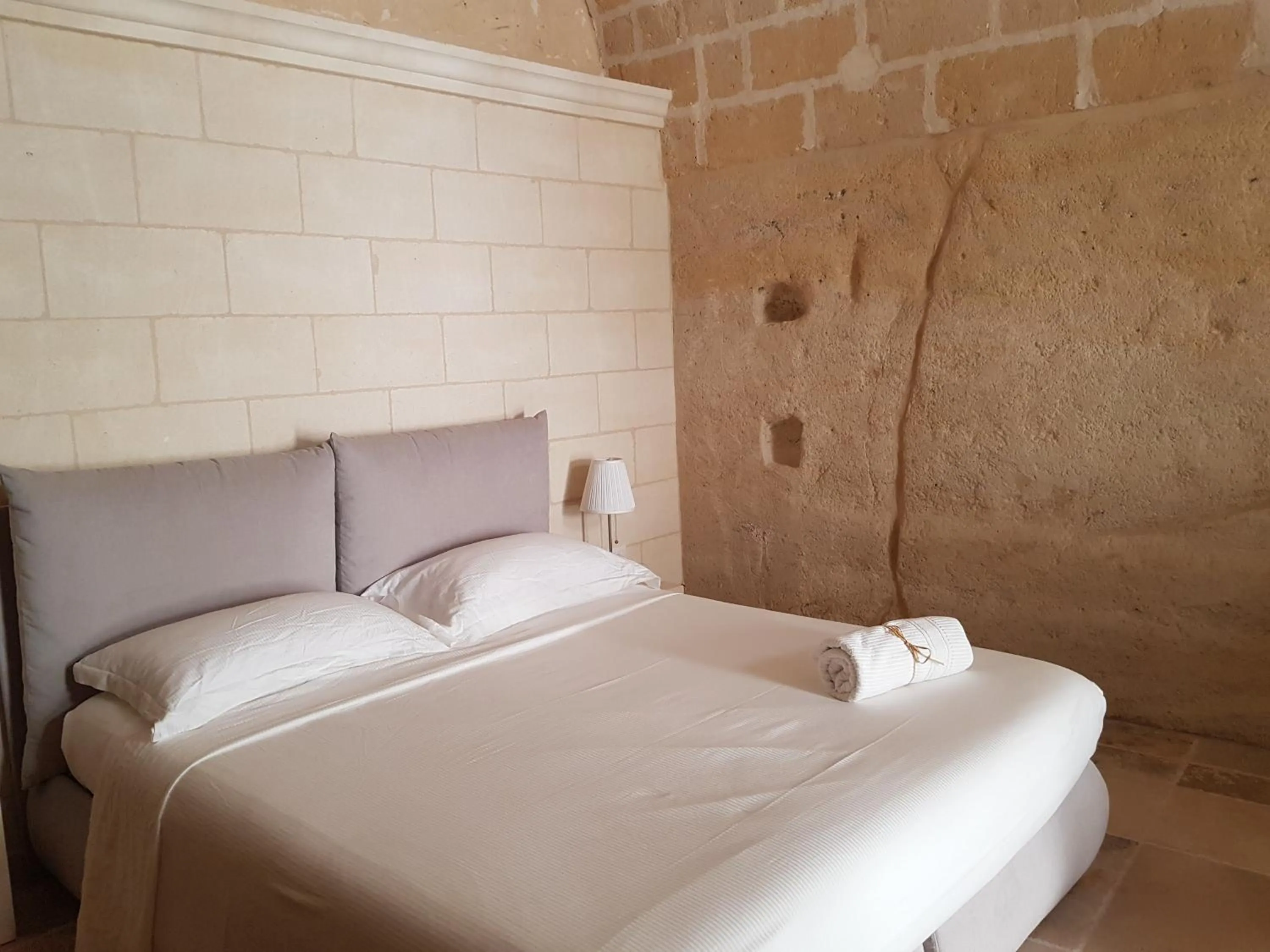 Photo of the whole room, Bed in Residence Masseria Santa Lucia