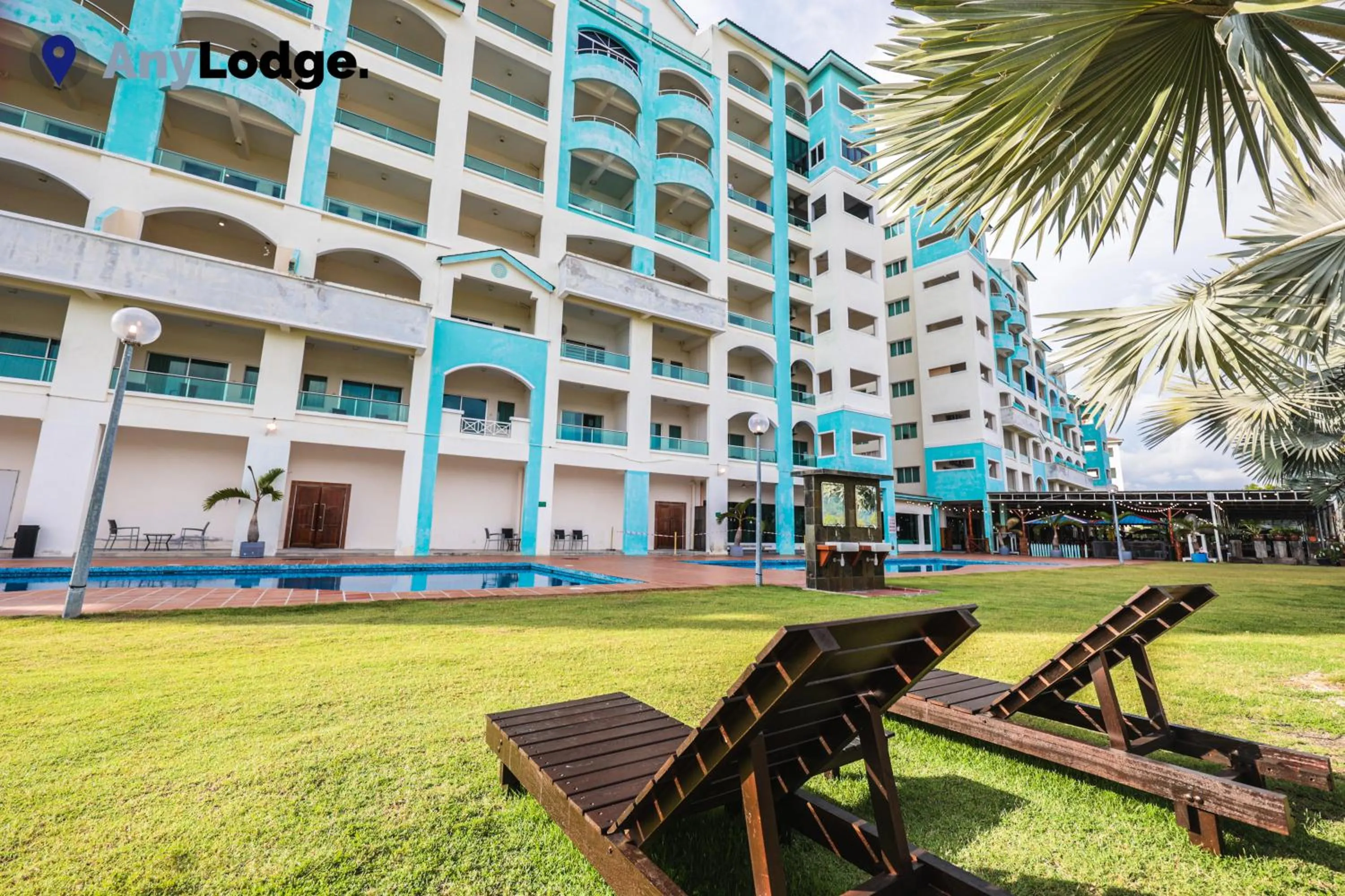 Property building in AnyLodge Waterfront Marina Island Pangkor