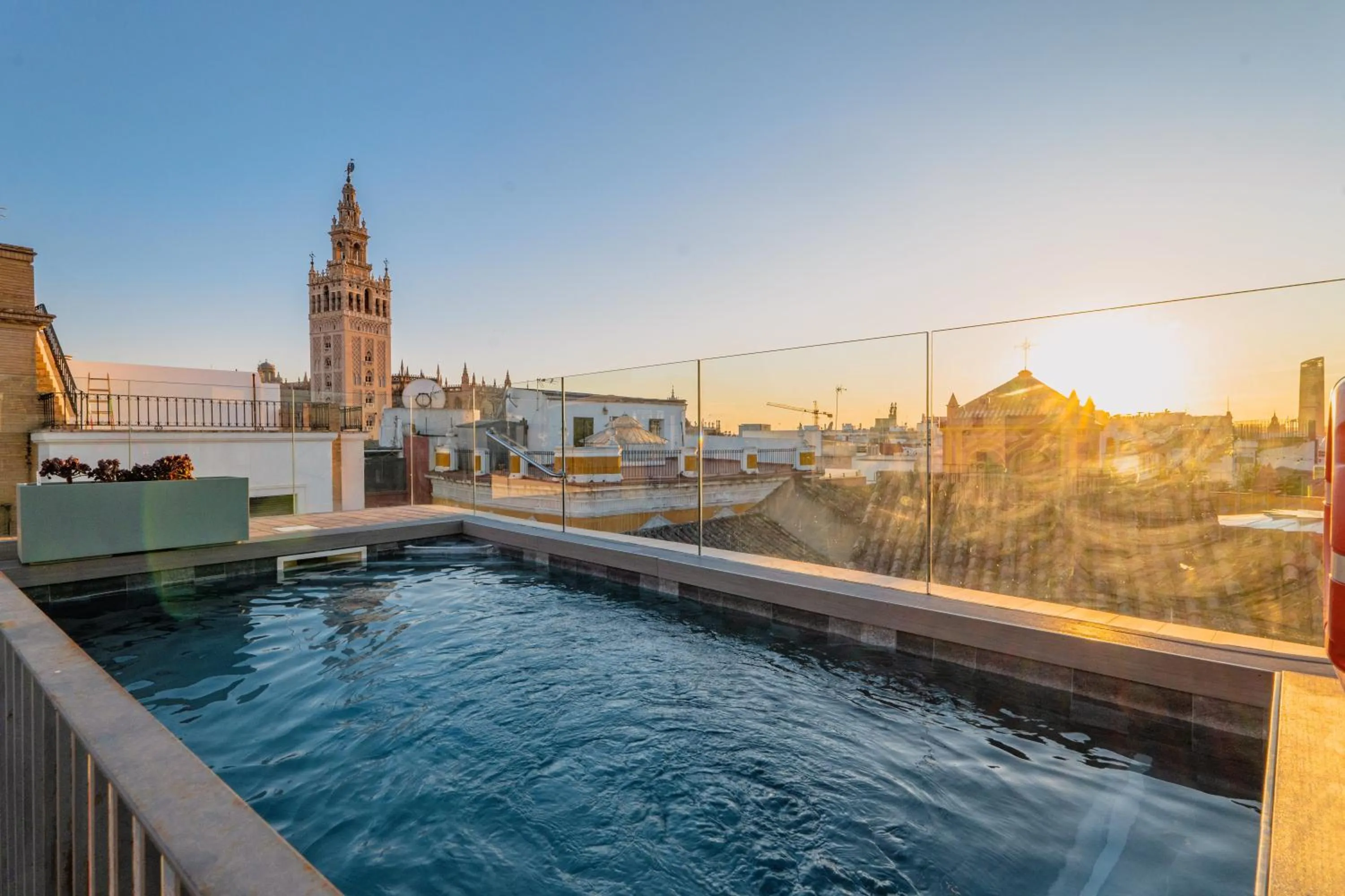 Casa Alhaja by Shiadu