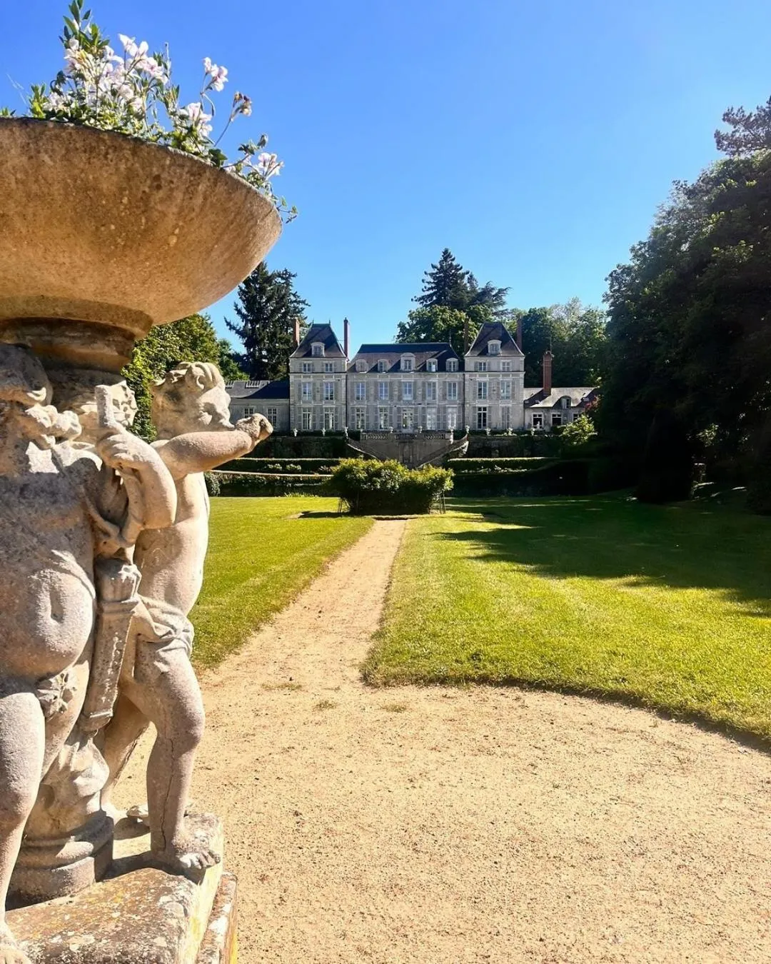Garden view in Château du Rondon