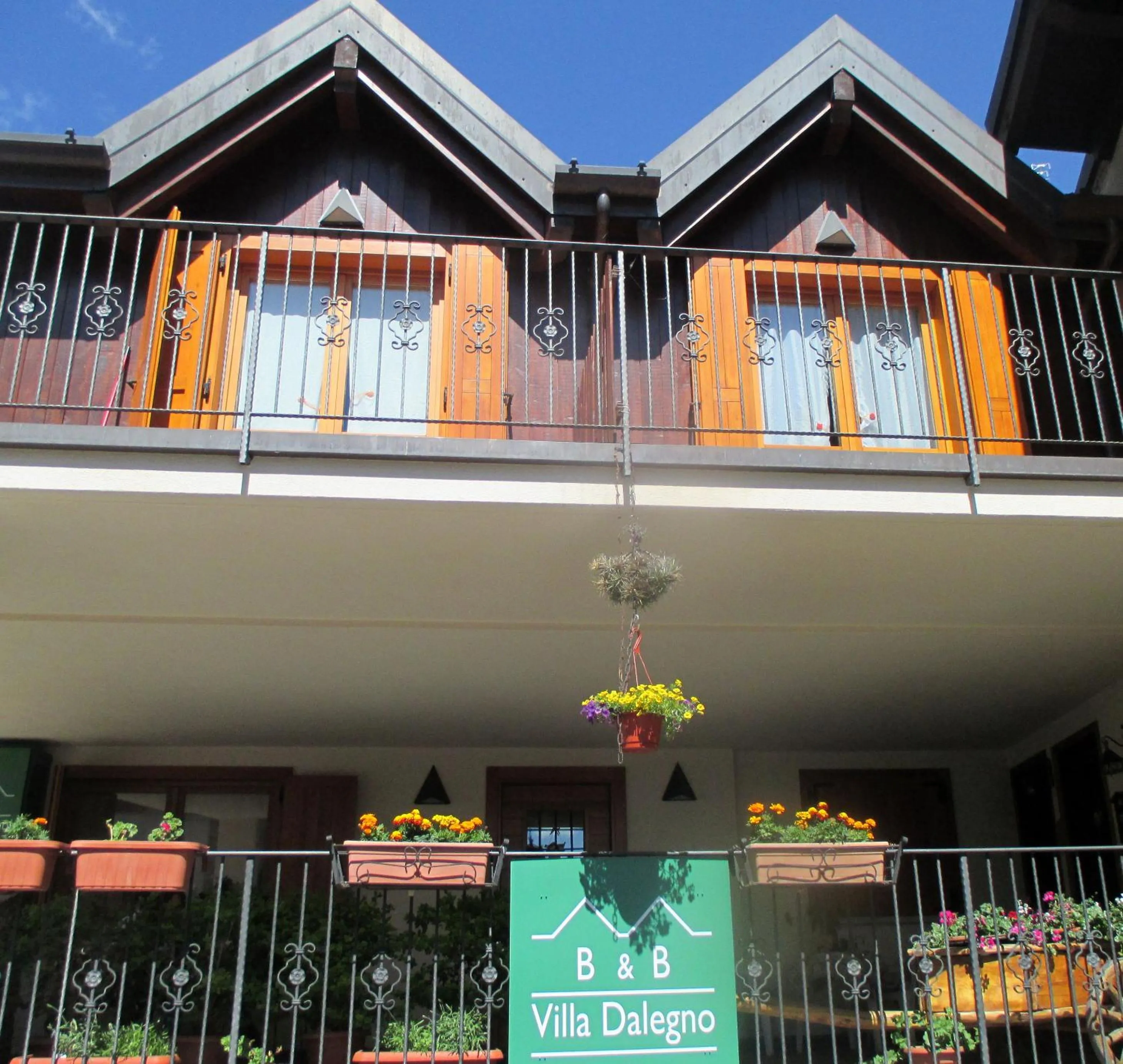 Patio in B&B Villa Dalegno