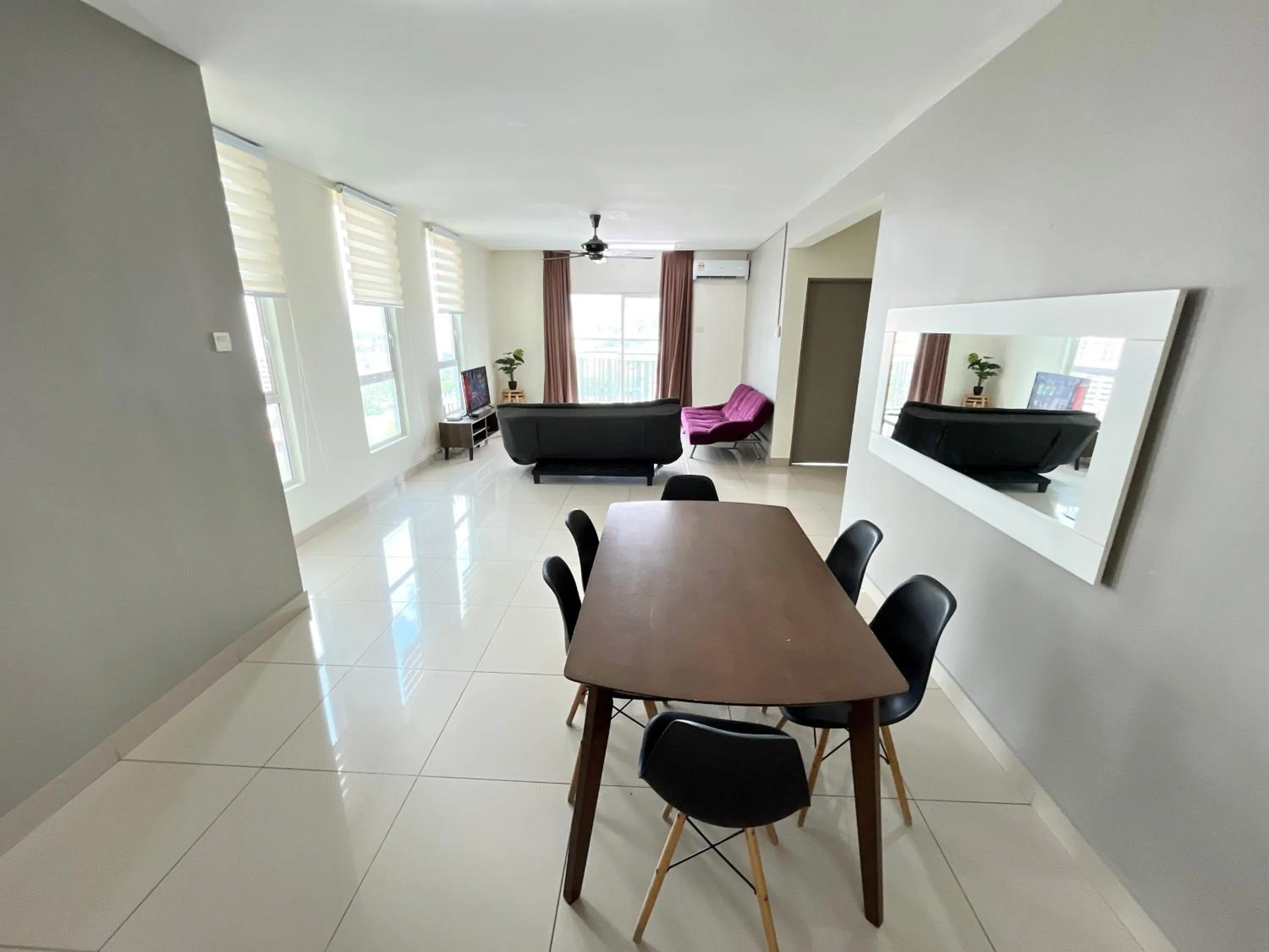 Dining area in Setapak Central Signature Suites by Manhattan Group