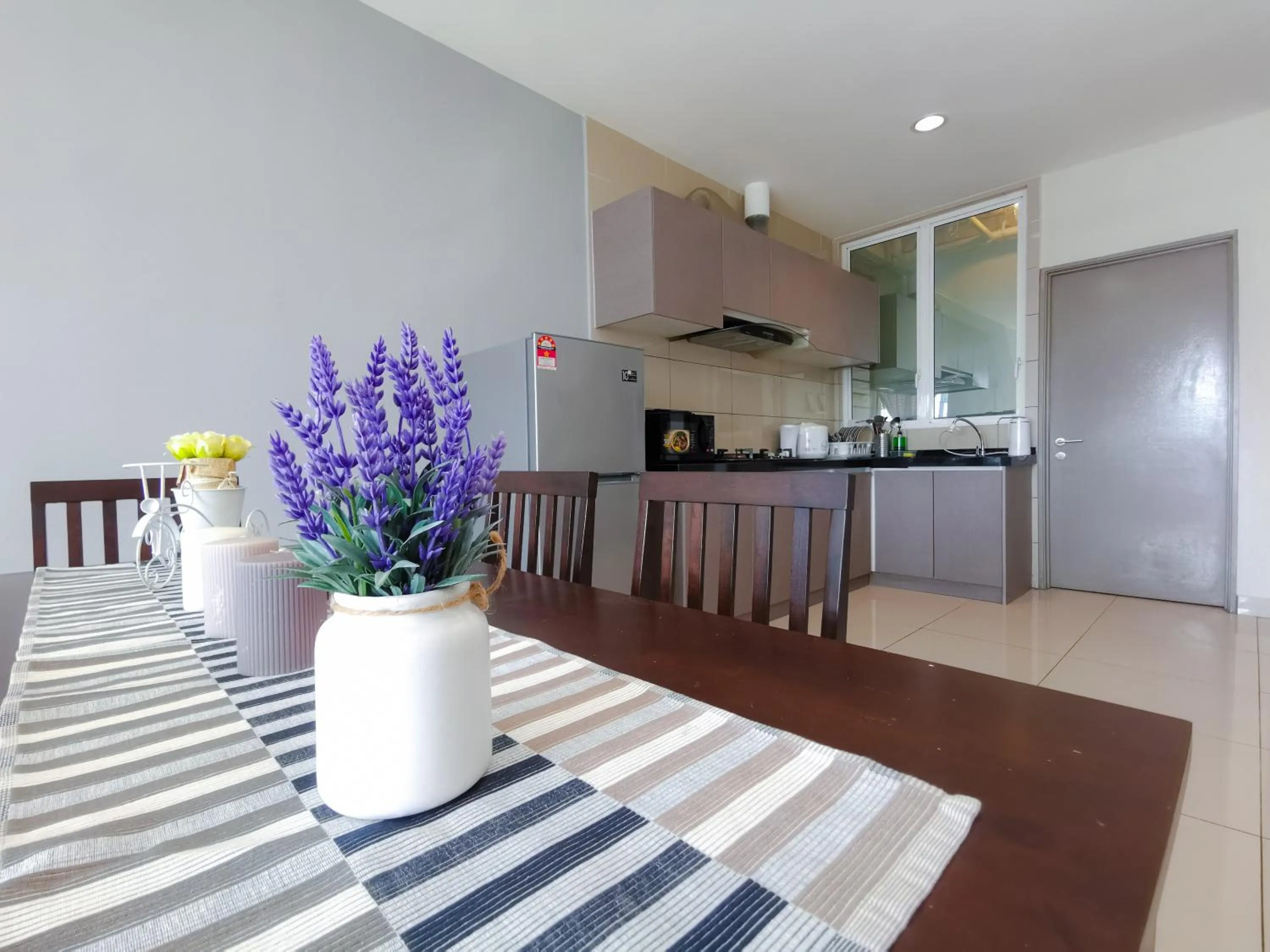 Dining area in Setapak Central Signature Suites by Manhattan Group