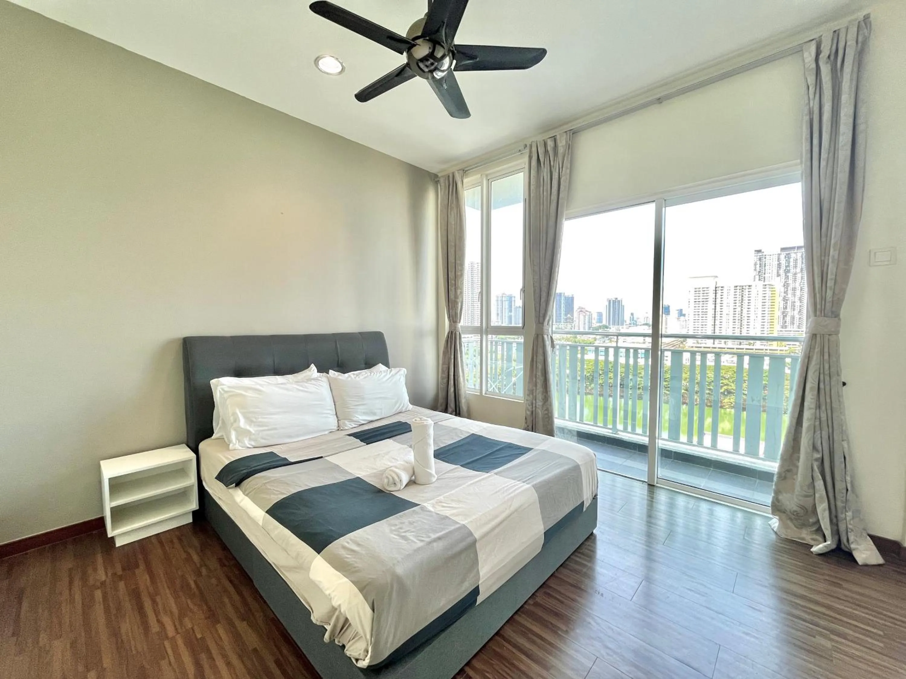 Bedroom, Bed in Setapak Central Signature Suites by Manhattan Group