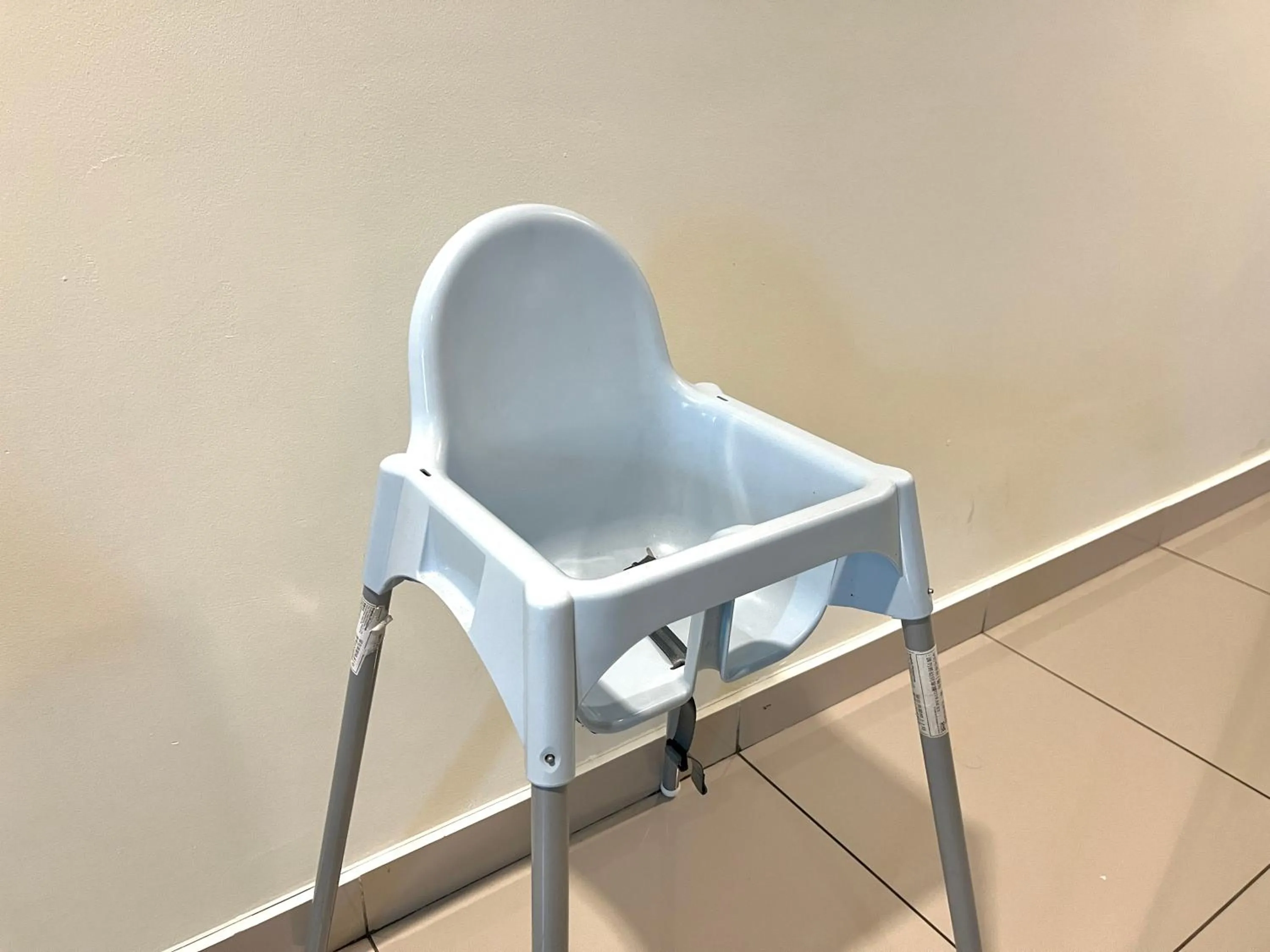 Dining area in Setapak Central Signature Suites by Manhattan Group