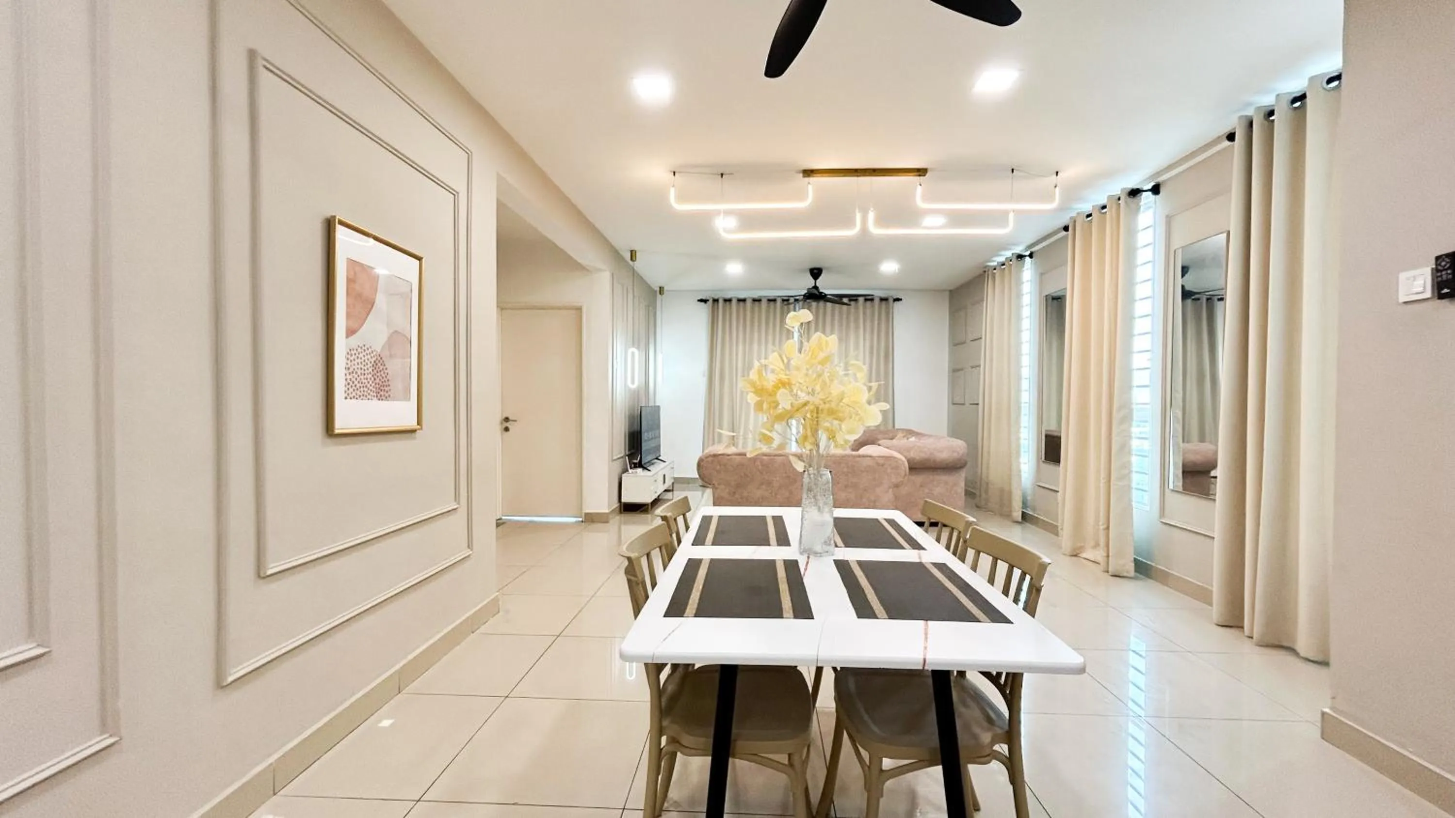 Dining area in Setapak Central Signature Suites by Manhattan Group