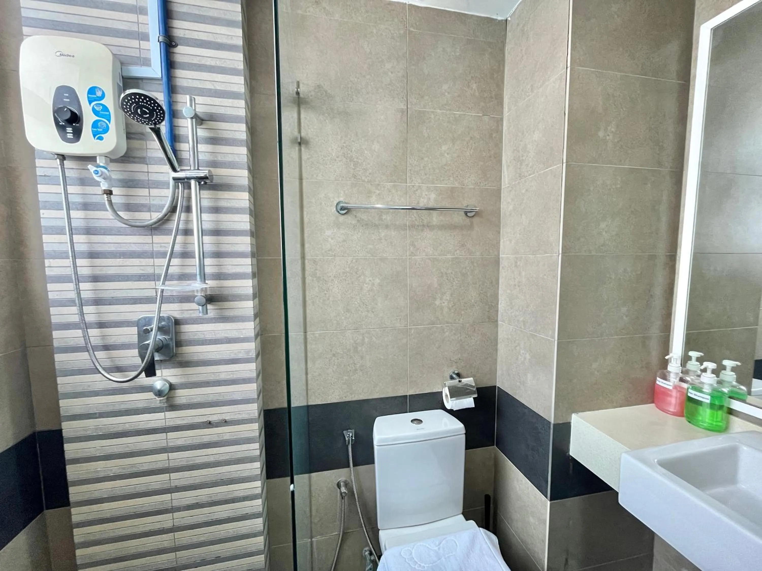 Bathroom in Setapak Central Signature Suites by Manhattan Group