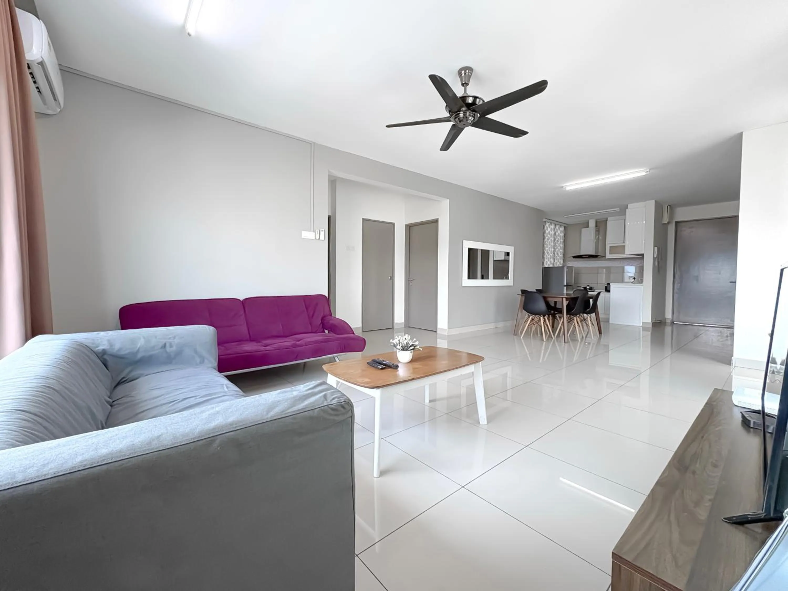 Living room in Setapak Central Signature Suites by Manhattan Group