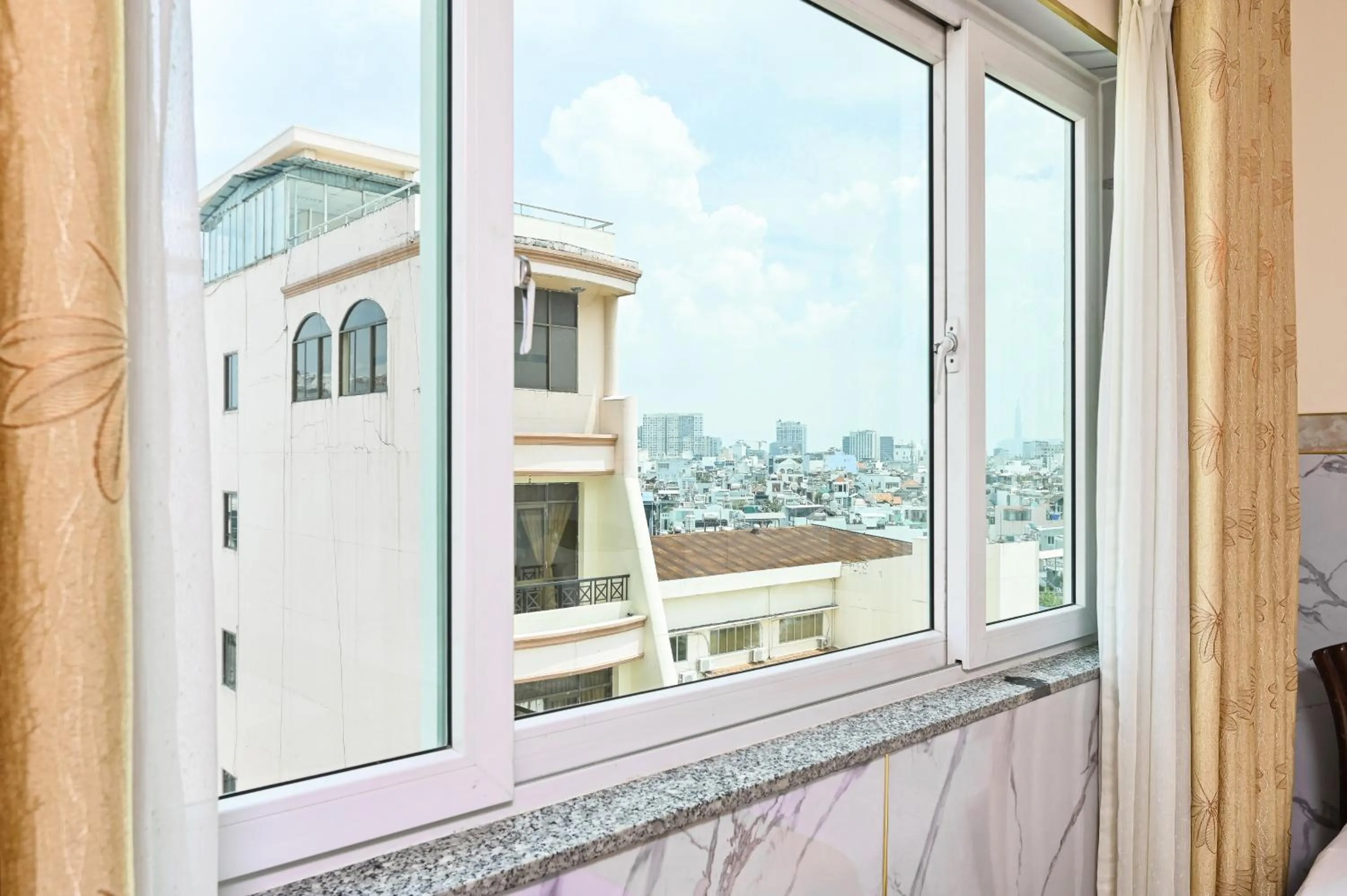 Property building in Duc Minh Saigon Airport Hotel