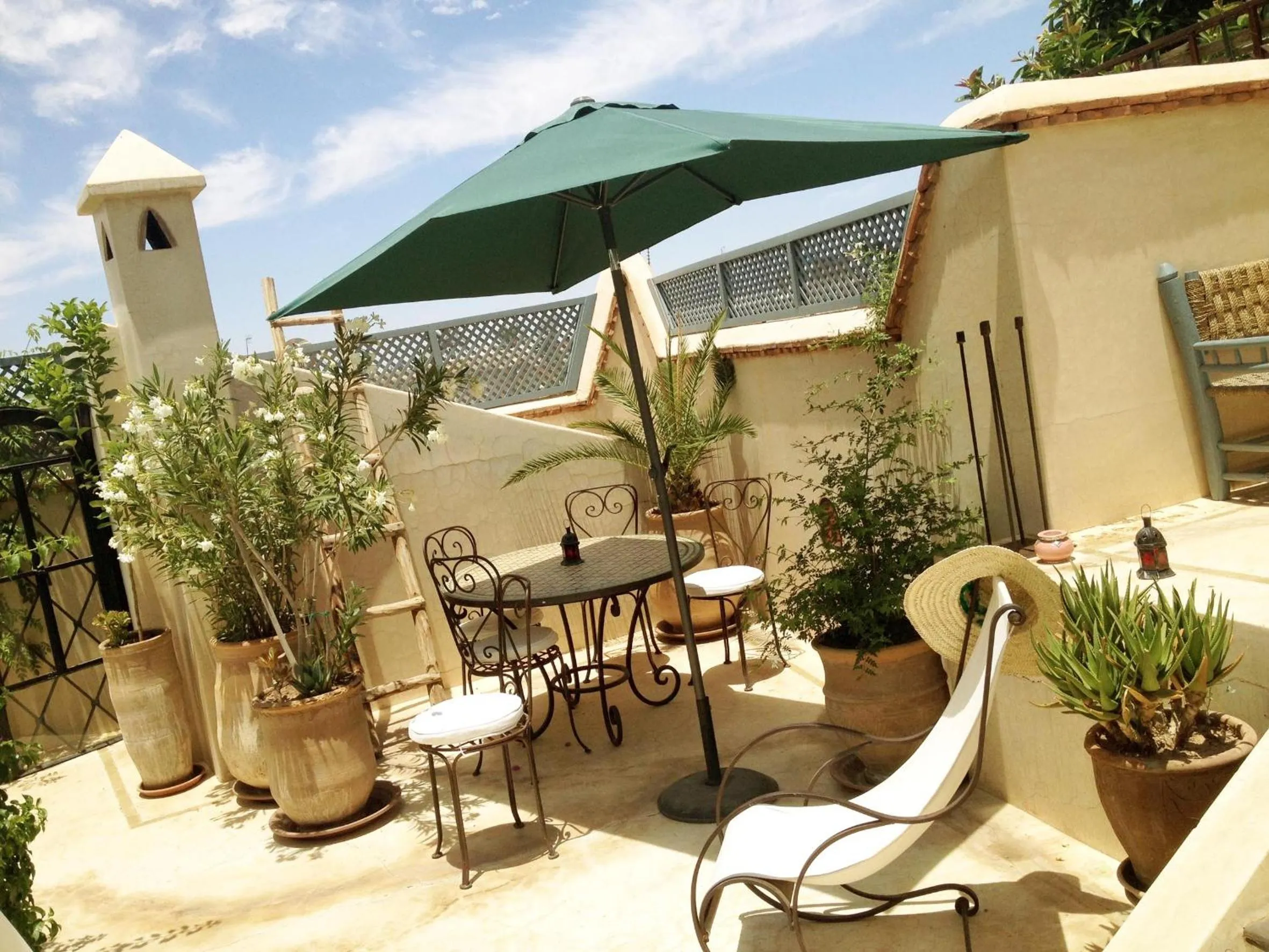 Day in Riad of The Light