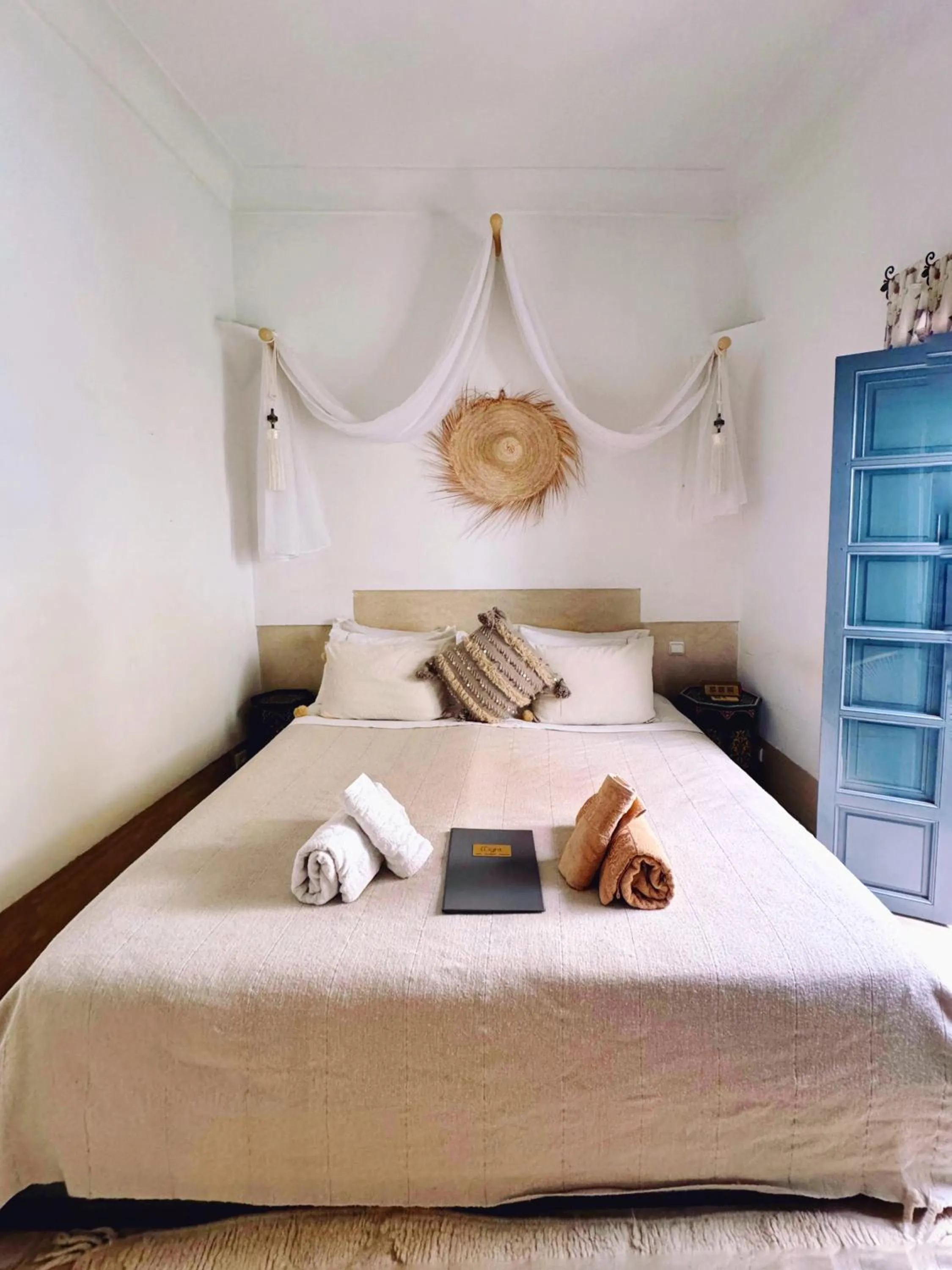 Bed in Riad of The Light