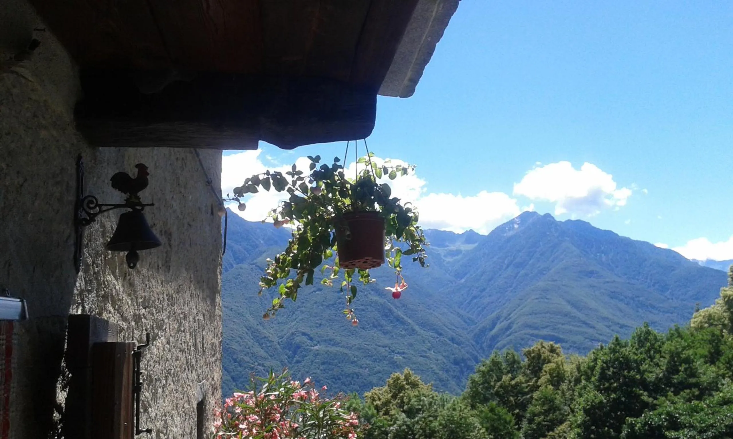 Mountain view in B&B La Quana