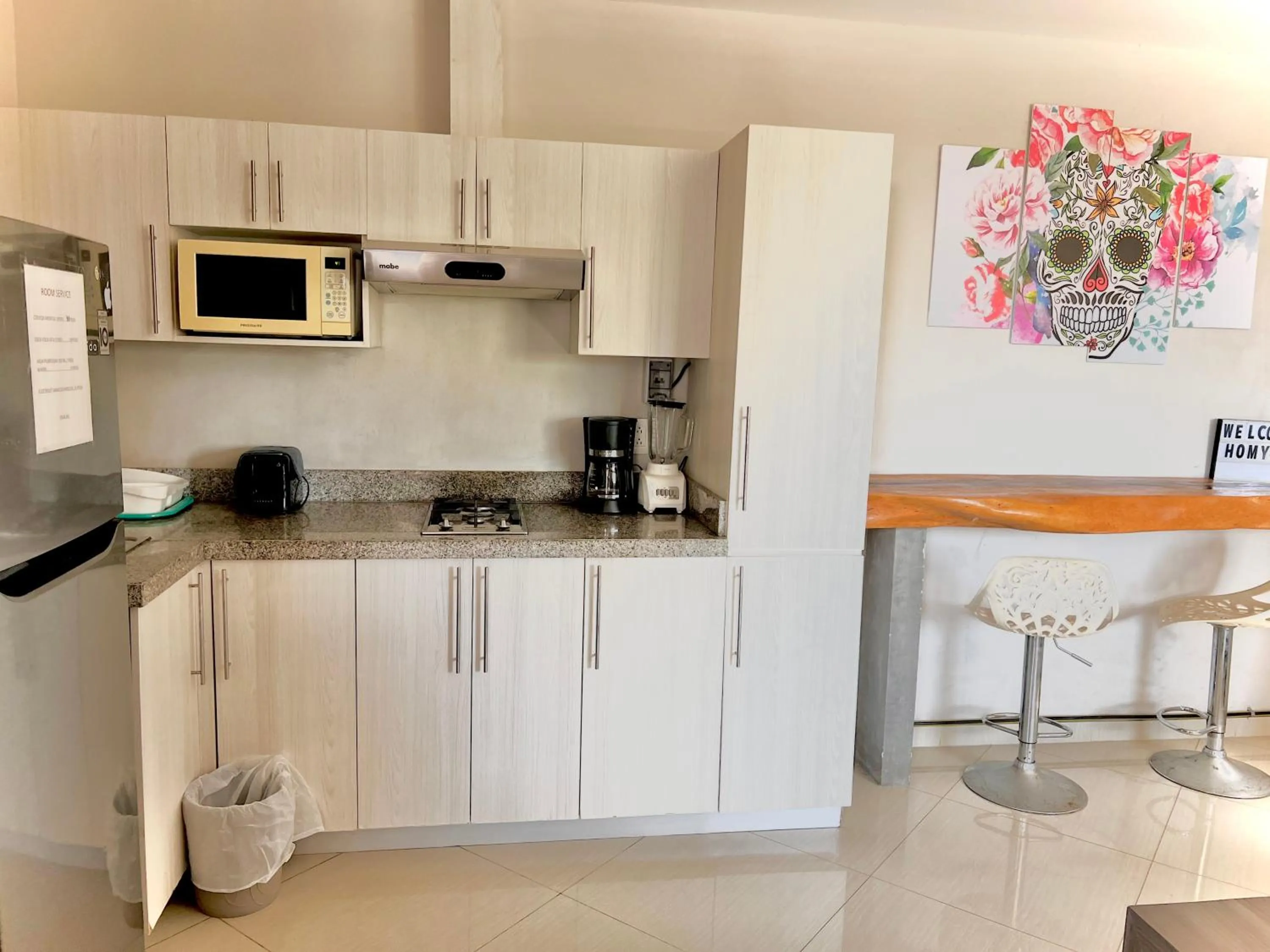 Coffee/tea facilities in Playa Centro Rooftop Apartments & Studios