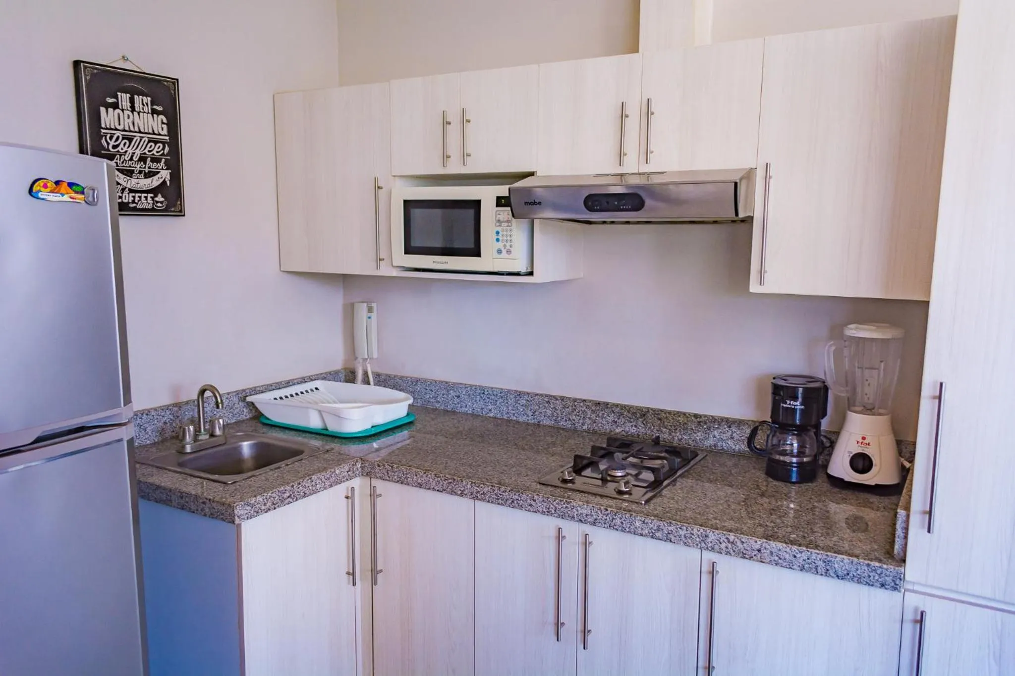 Coffee/tea facilities in Playa Centro Rooftop Apartments & Studios