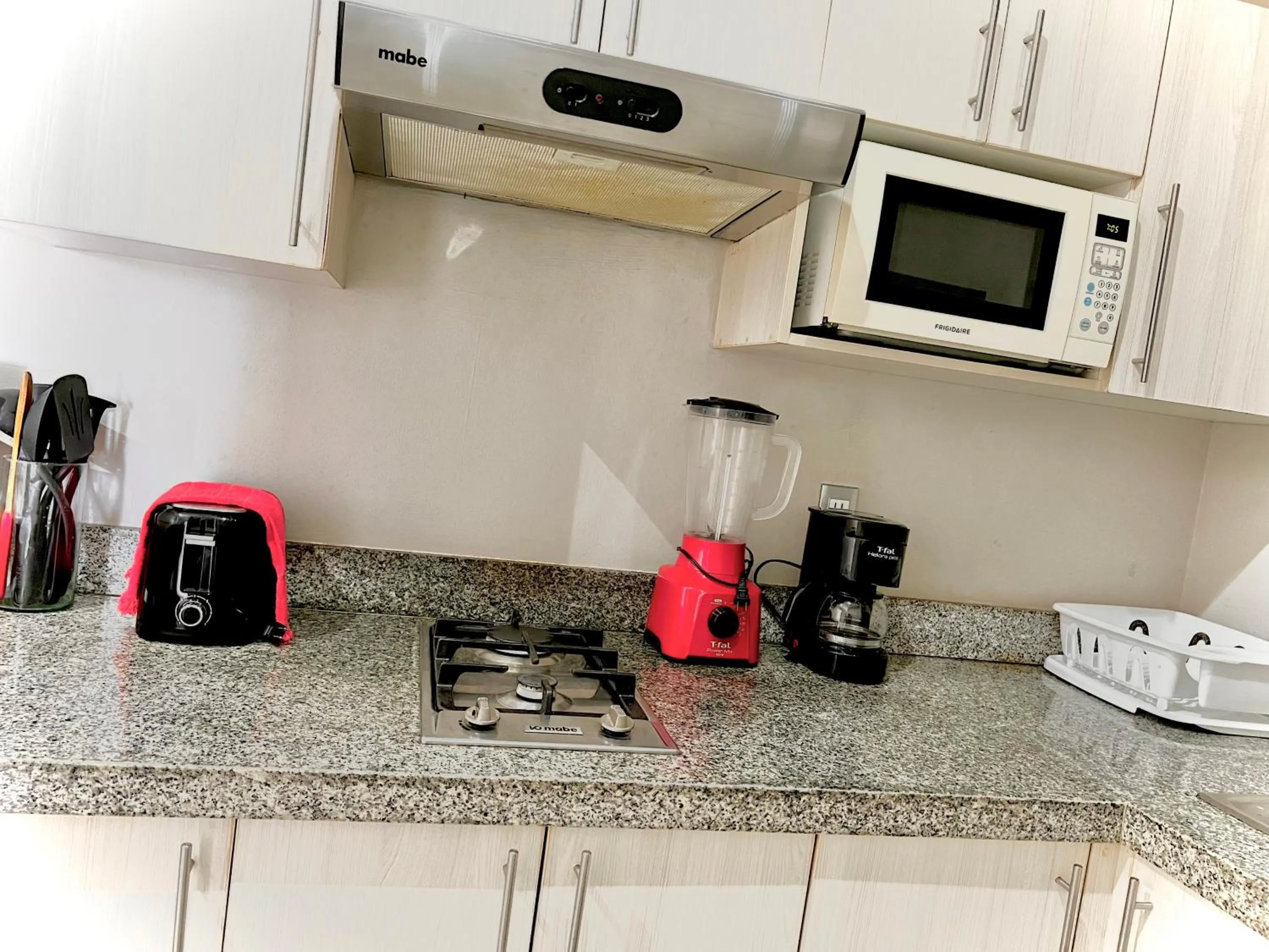 Coffee/tea facilities in Playa Centro Rooftop Apartments & Studios