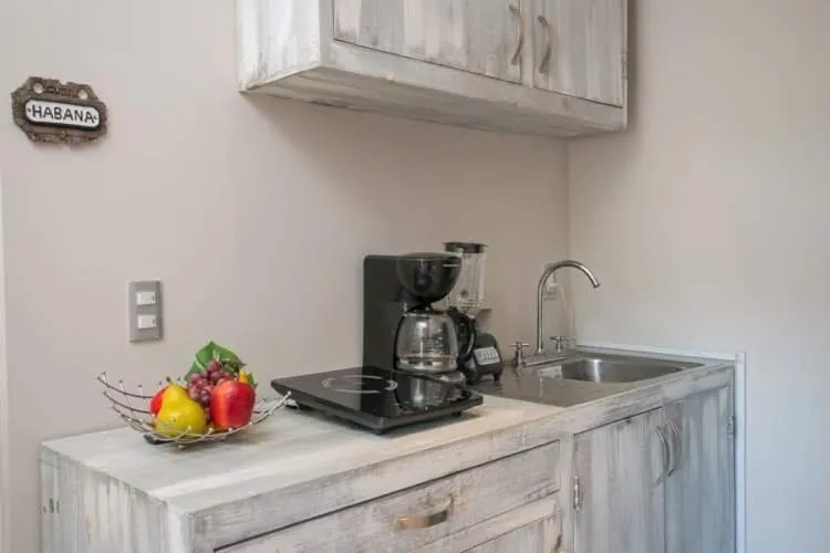 Coffee/tea facilities in Playa Centro Rooftop Apartments & Studios