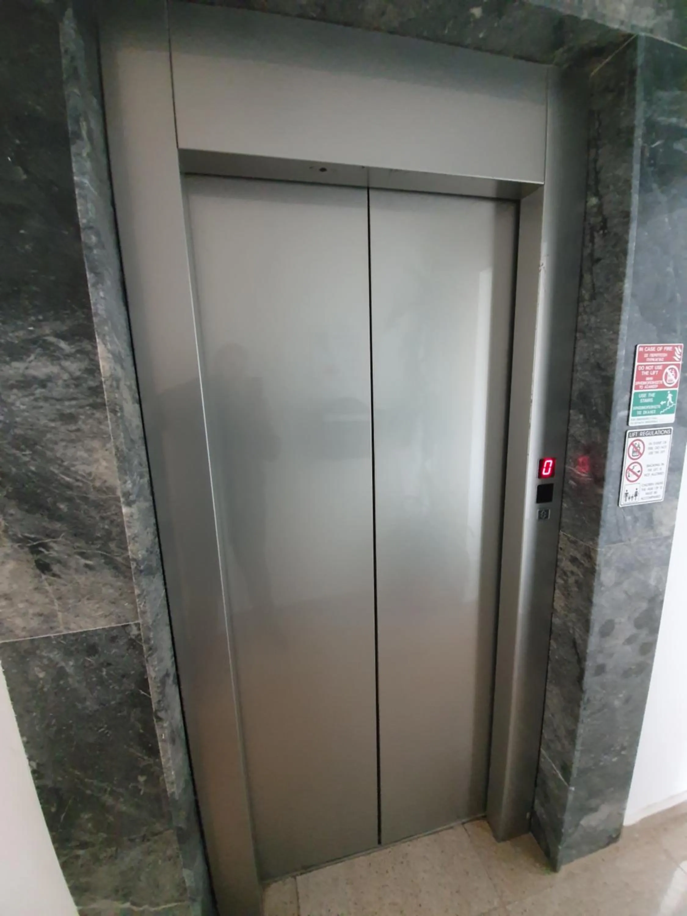 Valentinos Apartments