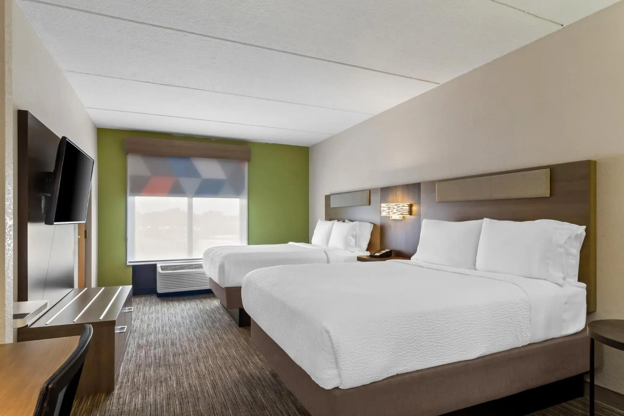 Photo of the whole room, Bed in Holiday Inn Express & Suites Jacksonville South East - Medical Center Area by IHG