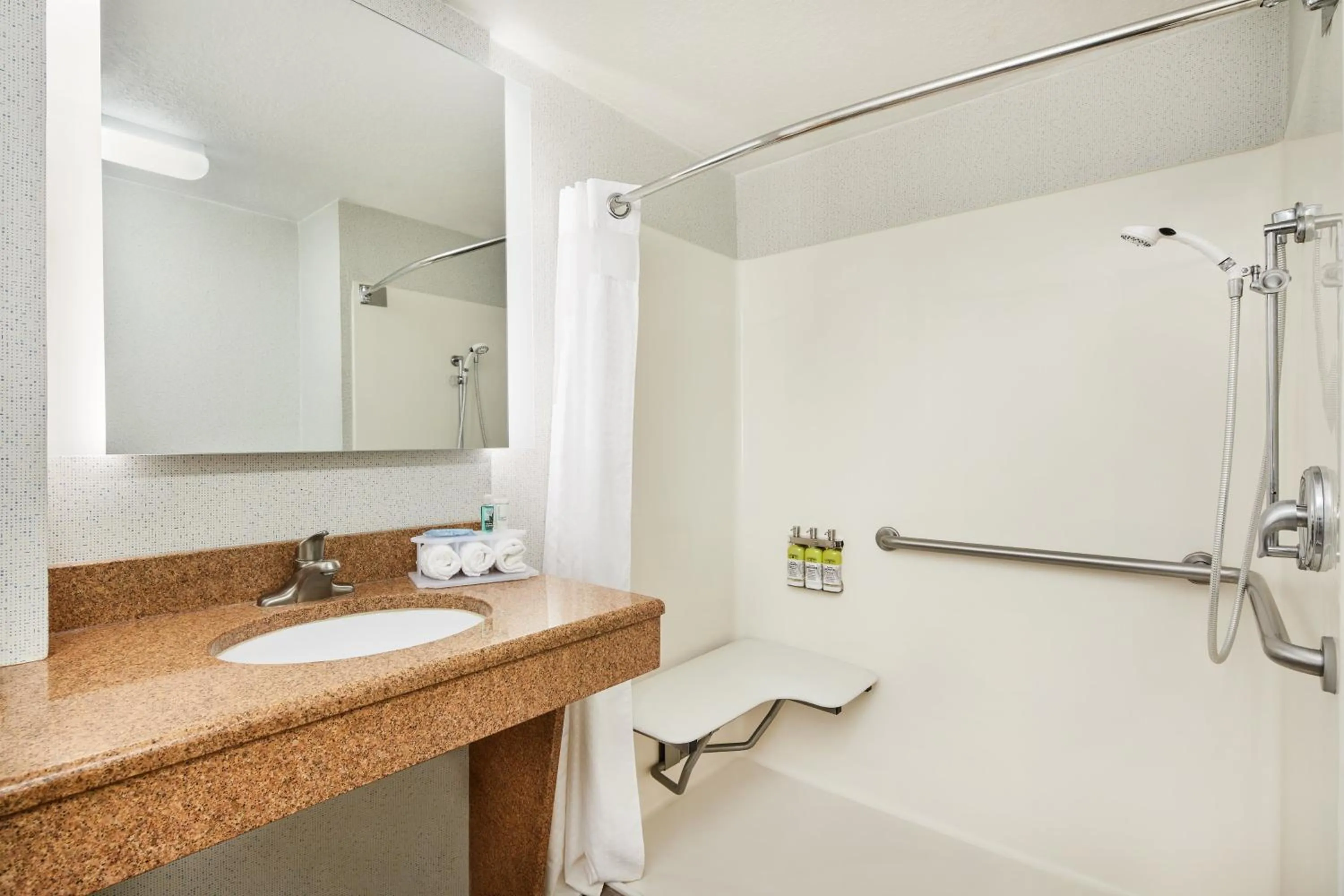 Photo of the whole room in Holiday Inn Express & Suites Jacksonville South East - Medical Center Area by IHG