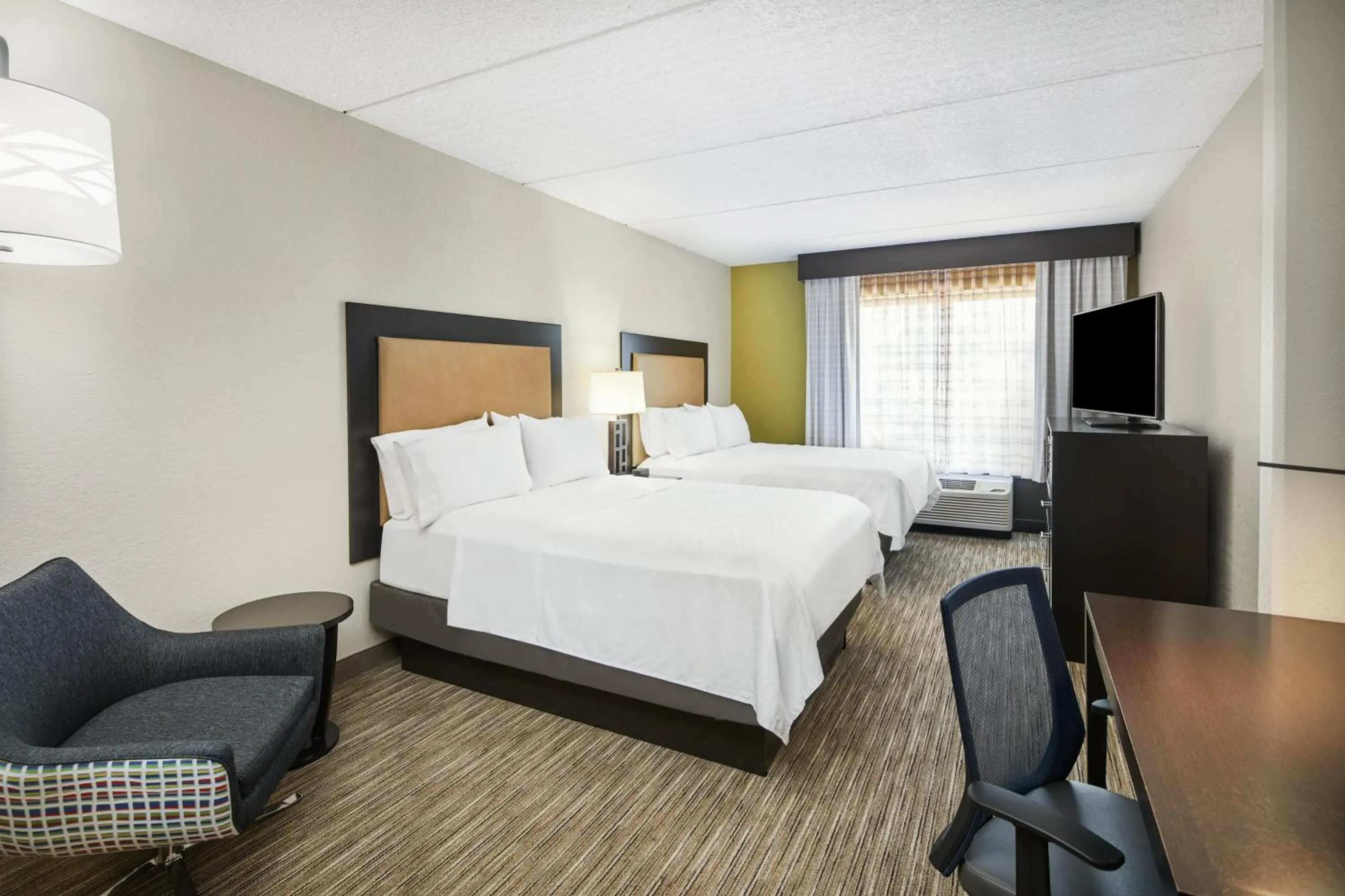 Photo of the whole room, Bed in Holiday Inn Express & Suites Jacksonville South East - Medical Center Area by IHG