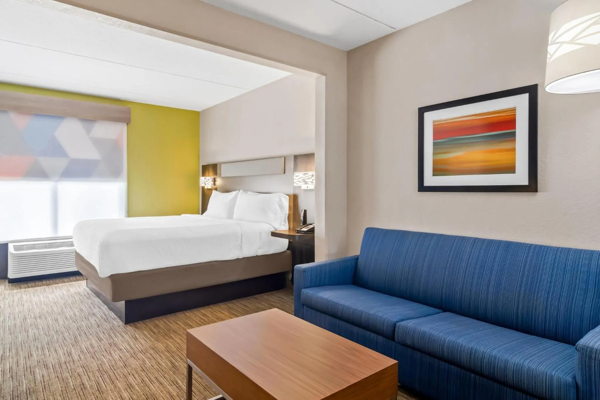 Photo of the whole room, Bed in Holiday Inn Express & Suites Jacksonville South East - Medical Center Area by IHG