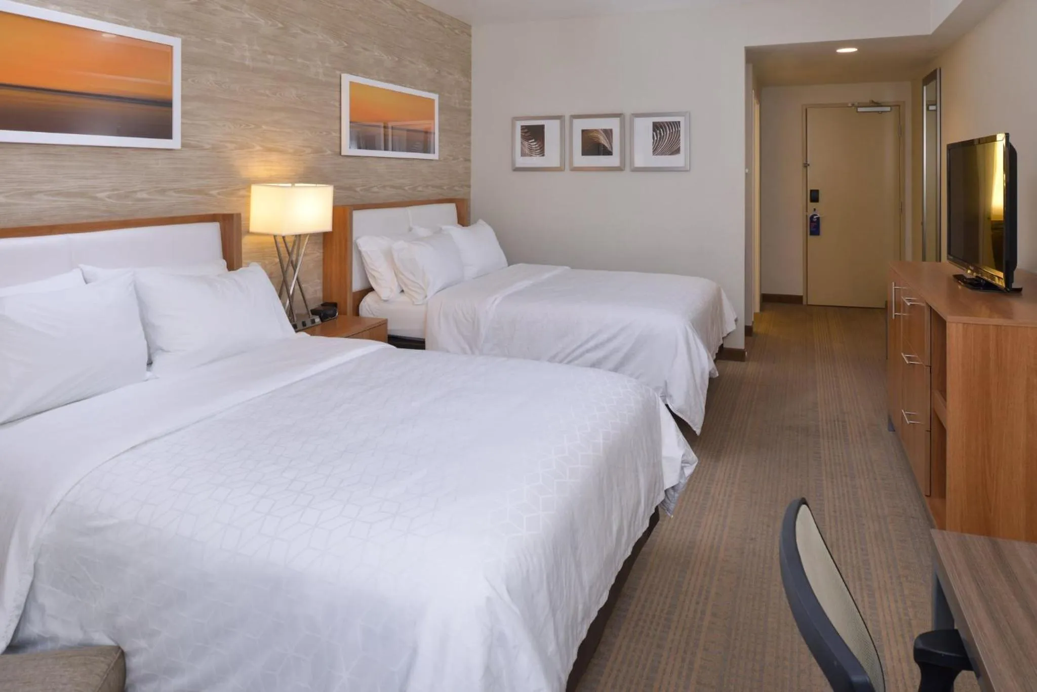 Photo of the whole room, Bed in Holiday Inn Express Pocatello by IHG