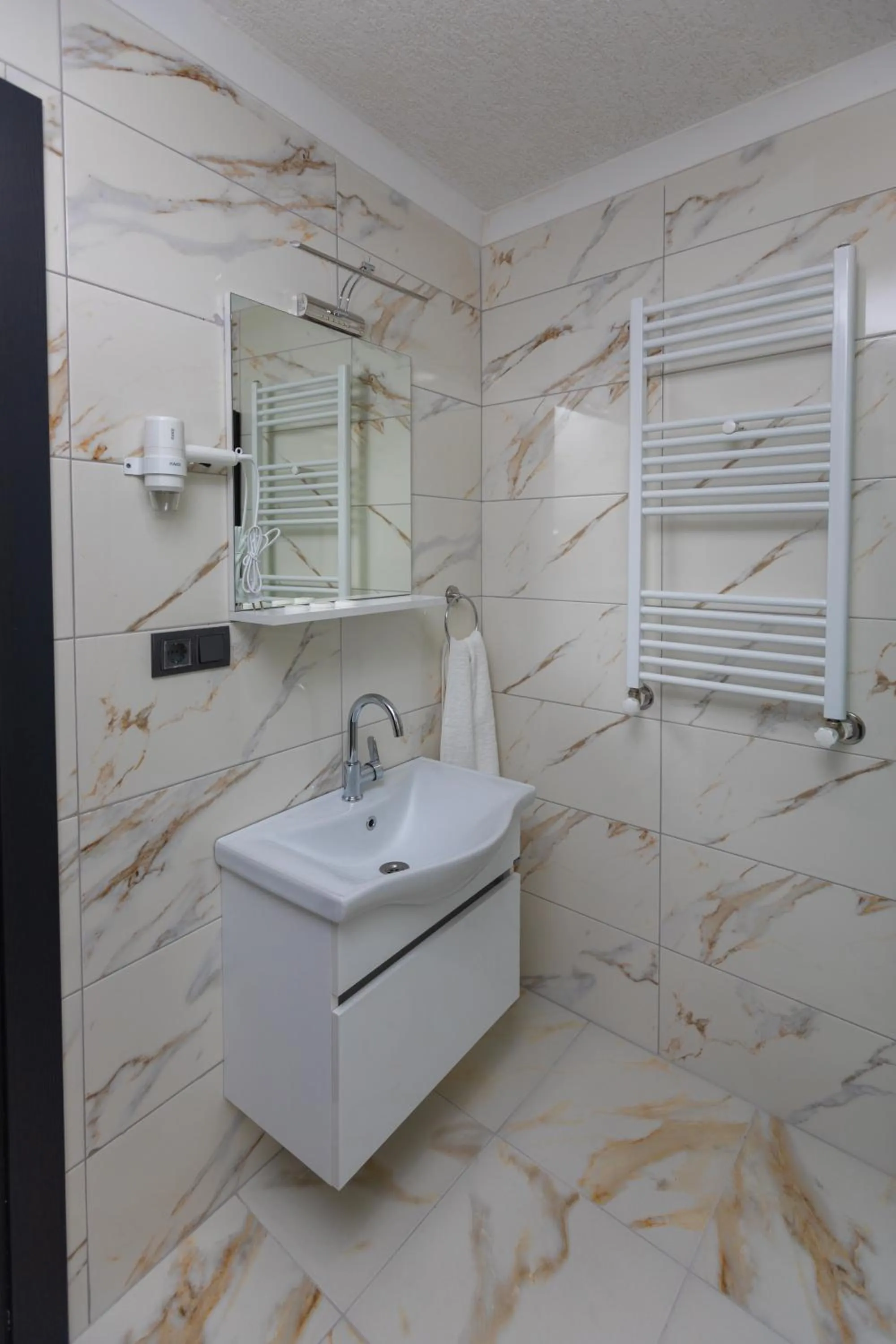 dryer in Moonlight Suite