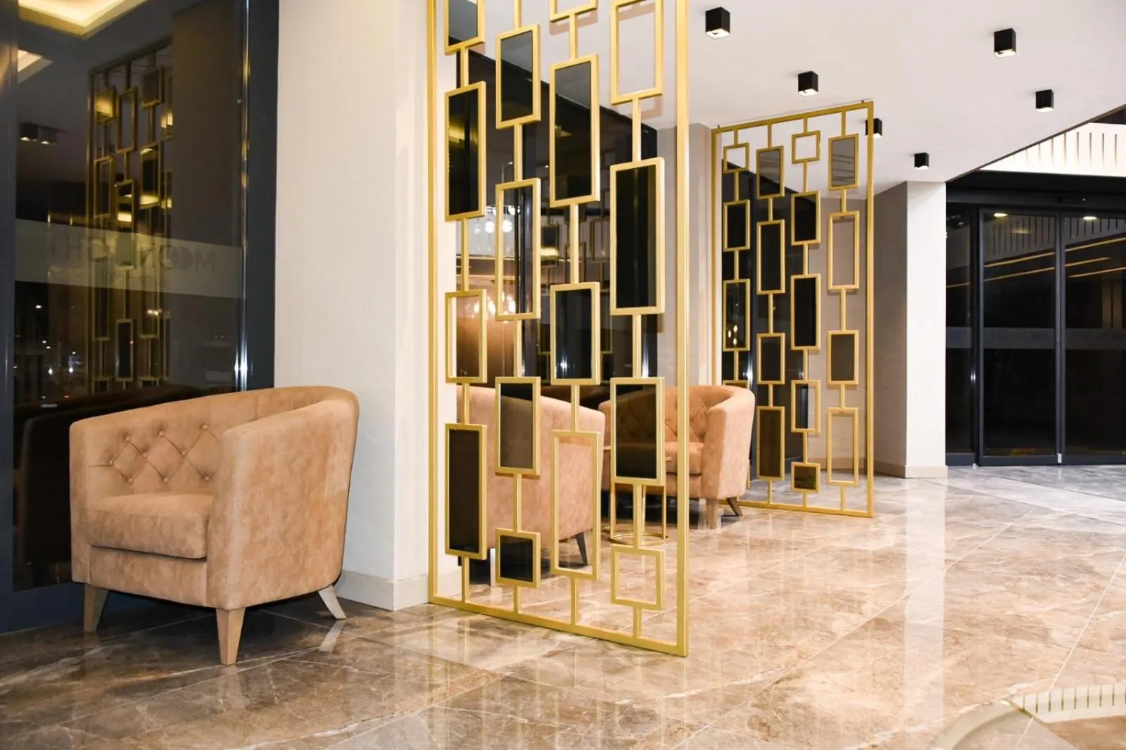 Lobby or reception in Moonlight Suite