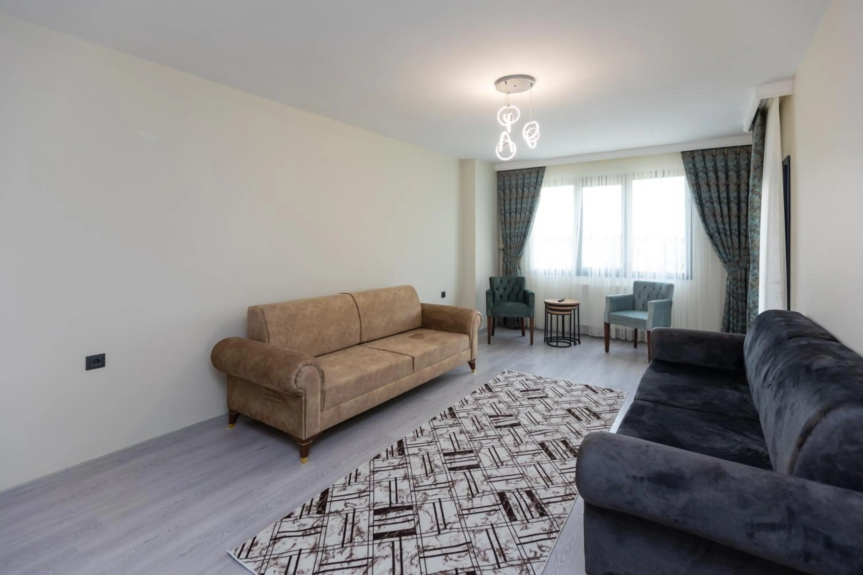 Living room in Moonlight Suite