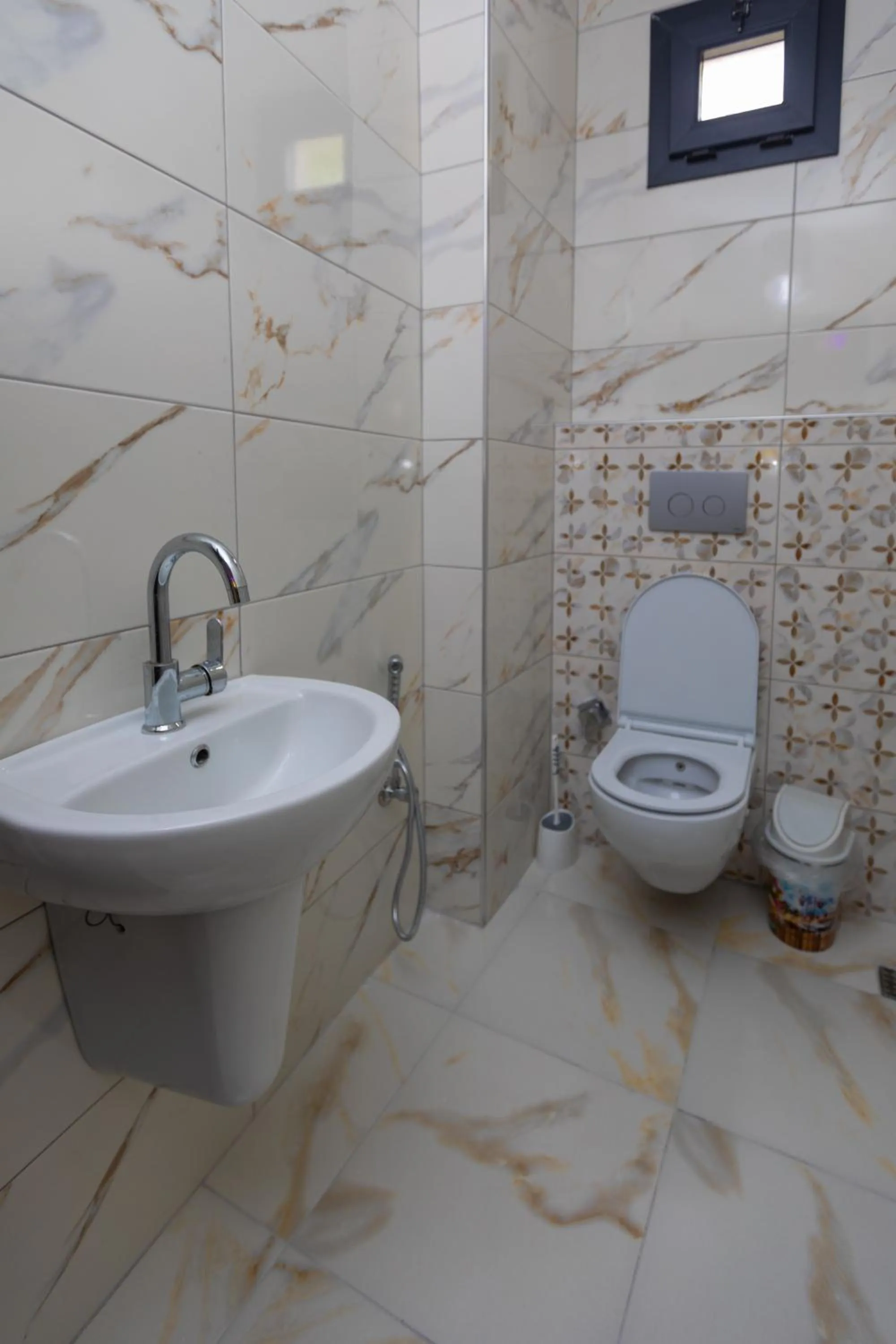 Toilet in Moonlight Suite