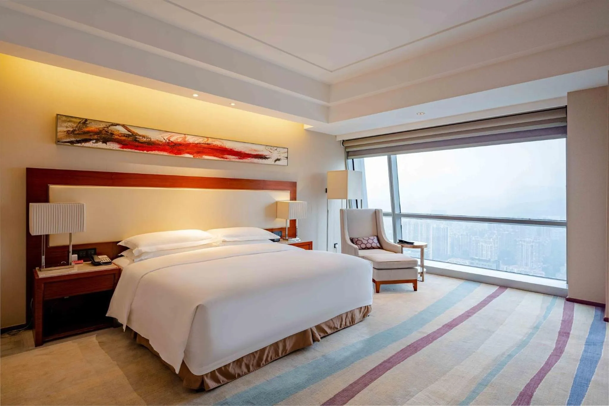 Photo of the whole room, Bed in Crowne Plaza Wuxi Taihu by IHG