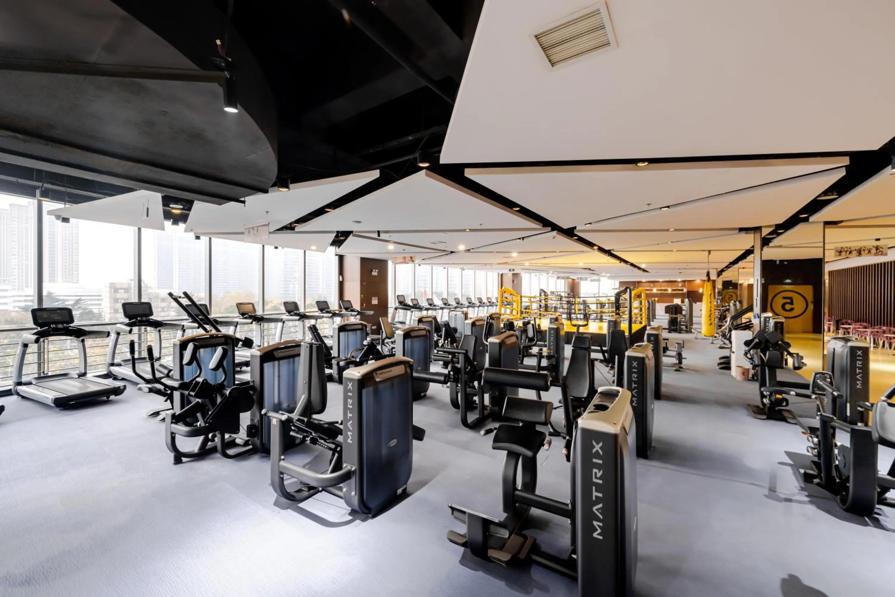 Fitness centre/facilities in Crowne Plaza Wuxi Taihu by IHG