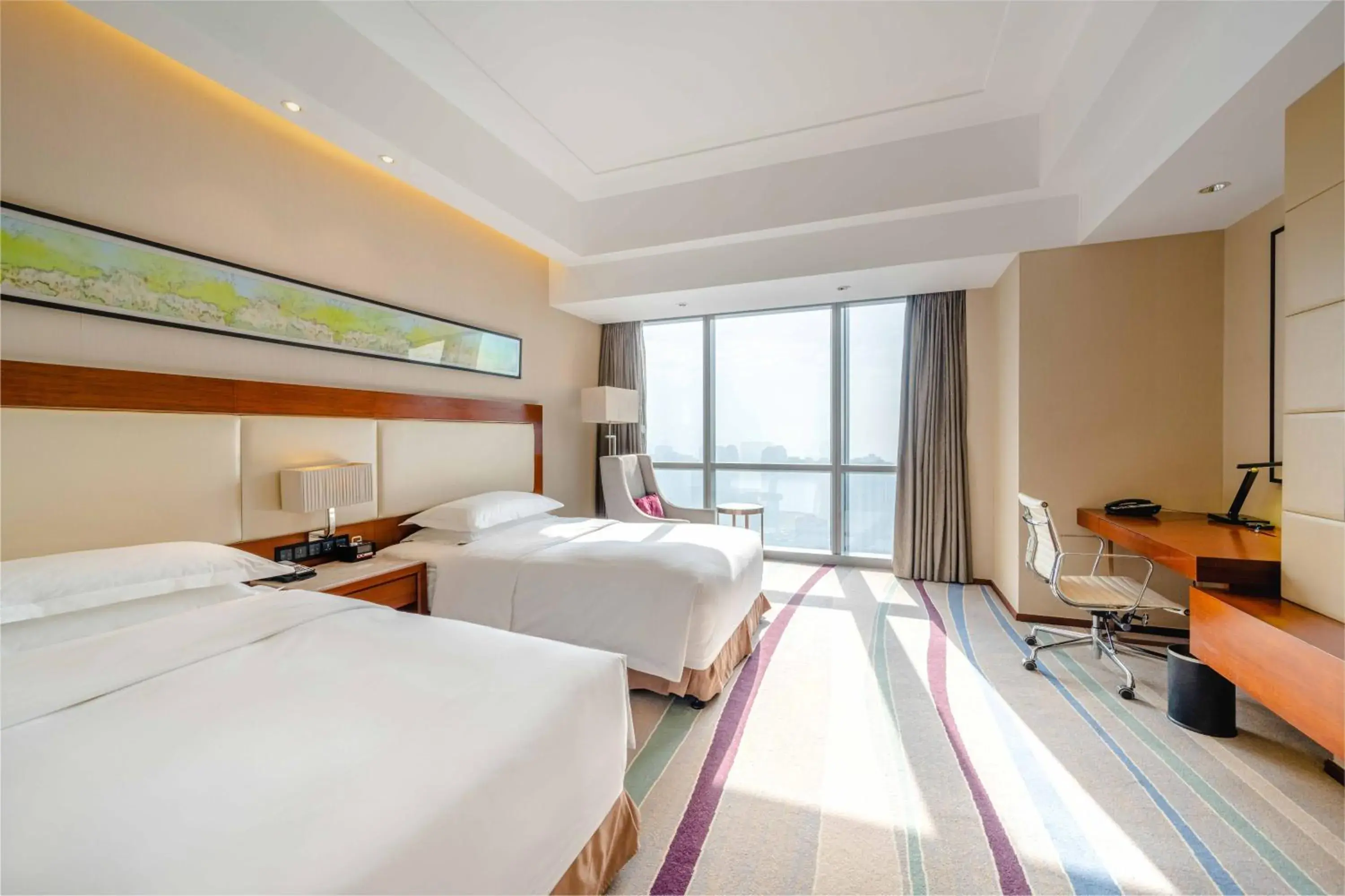 Standard Double Room with Two Double Beds in Crowne Plaza Wuxi Taihu by IHG Standard Double Room with Two Double Beds in Crowne Plaza Wuxi Taihu by IHG