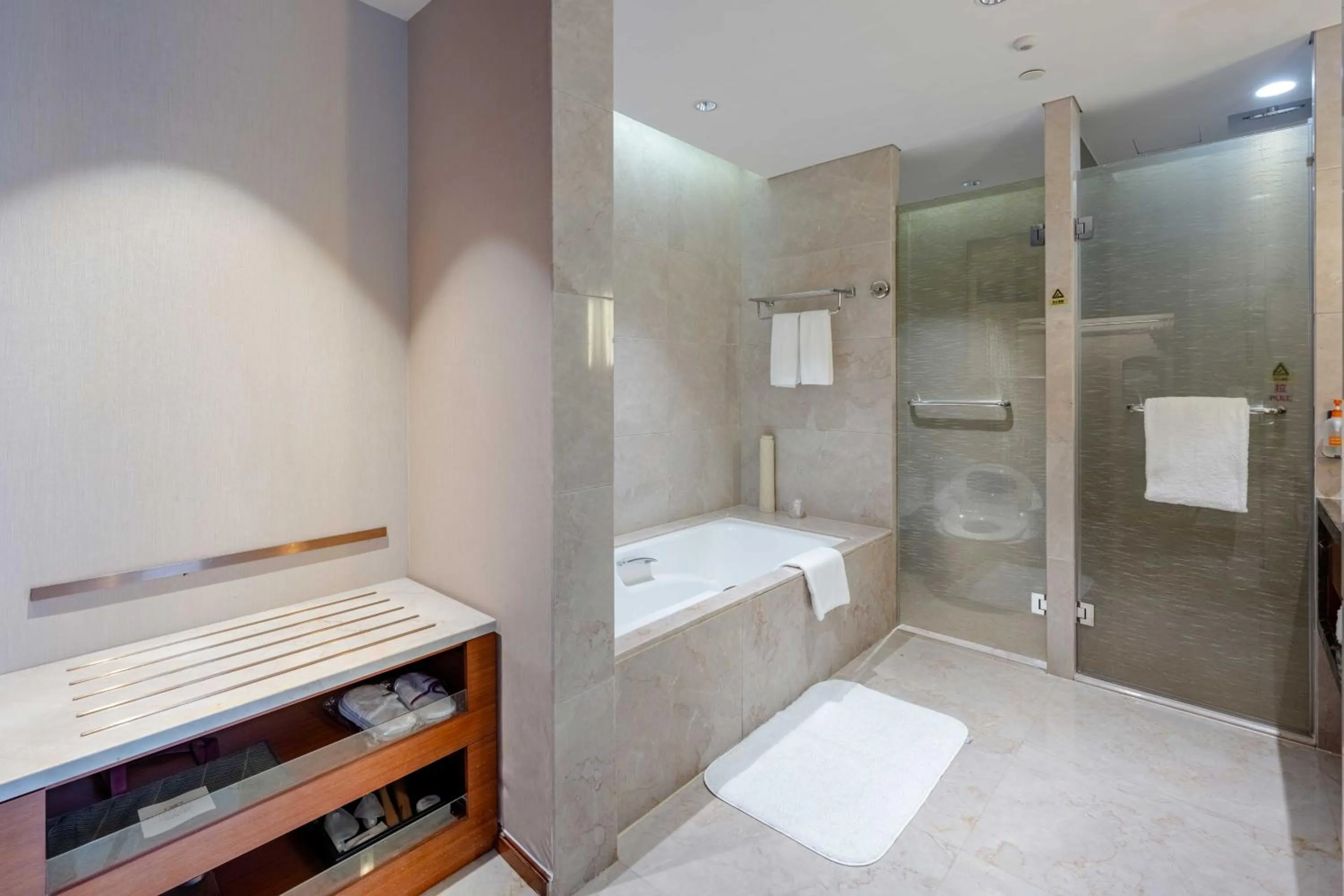 Crowne Plaza Wuxi Taihu by IHG