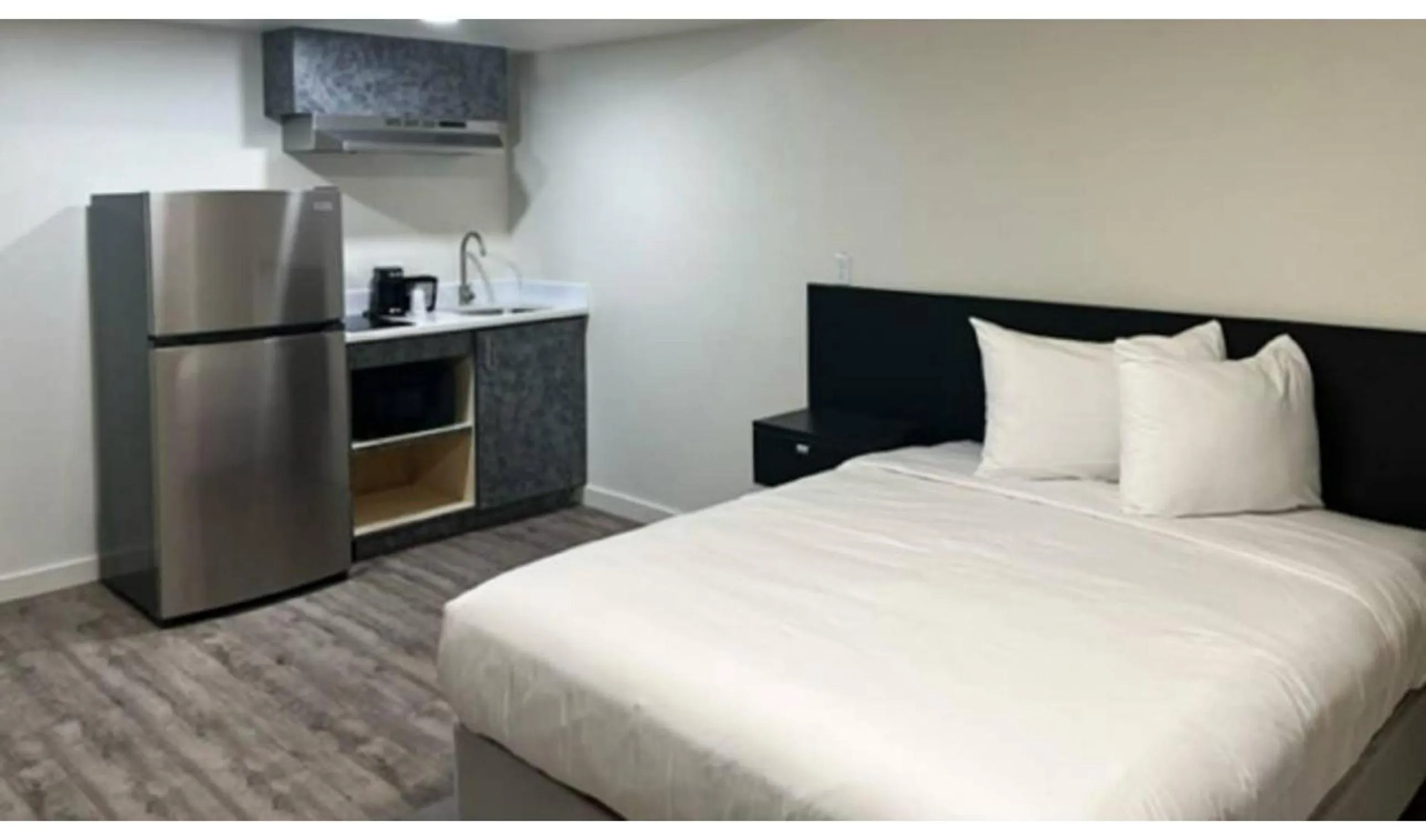 Bedroom, Bed in Pasco WA