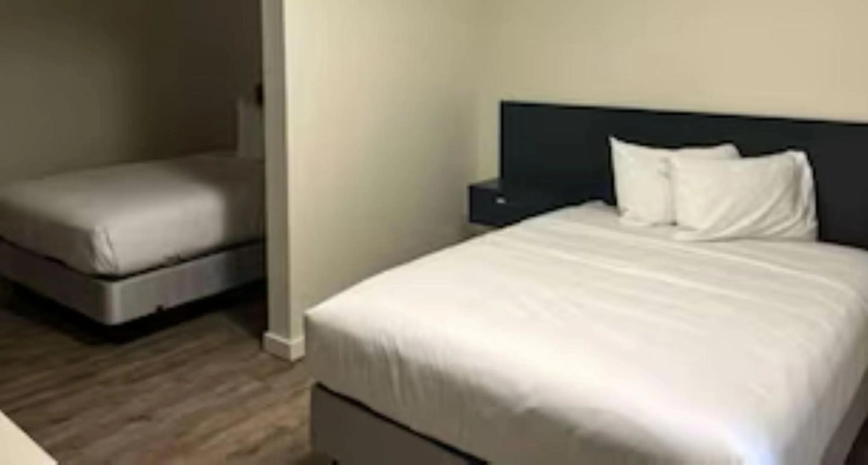 Bedroom, Bed in Pasco WA