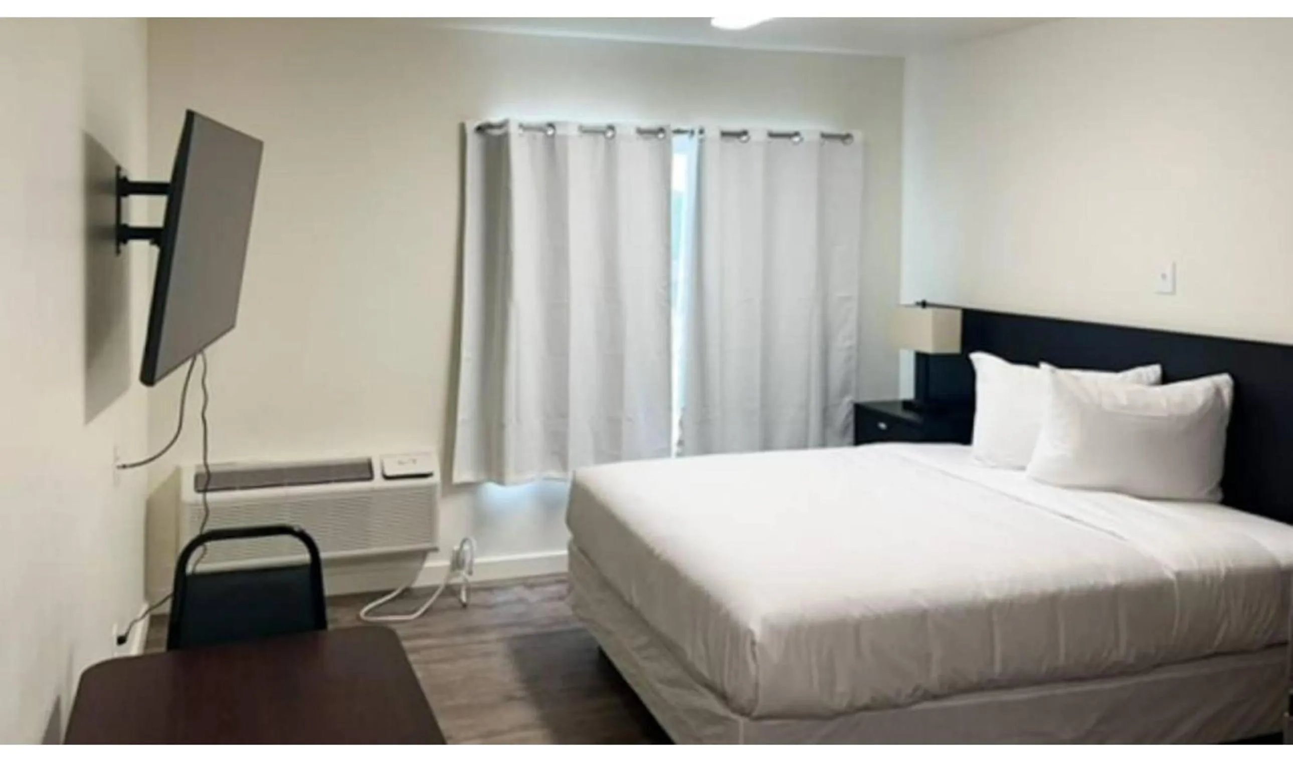 Bedroom, Bed in Pasco WA