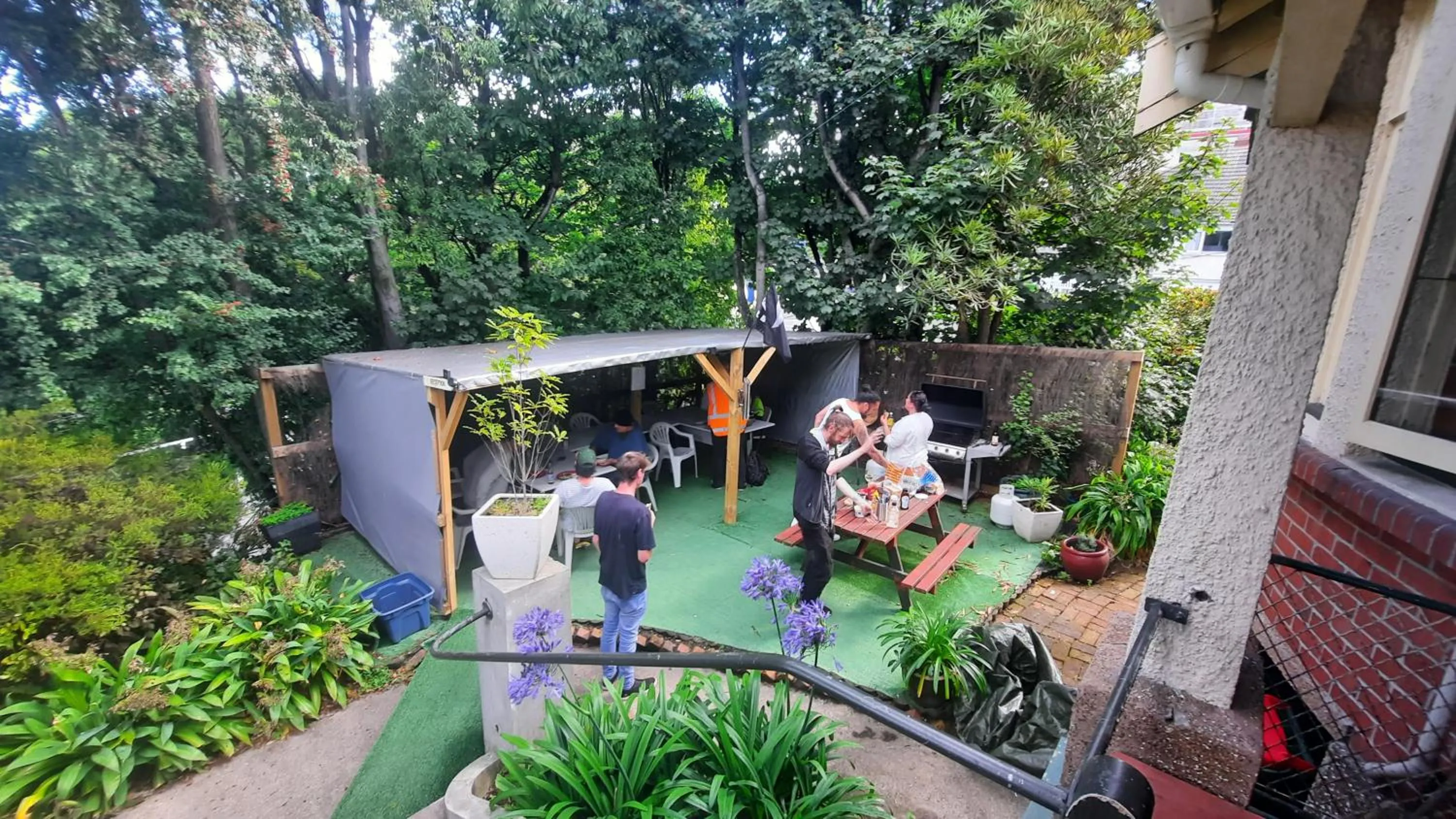 Day in Manor house backpackers