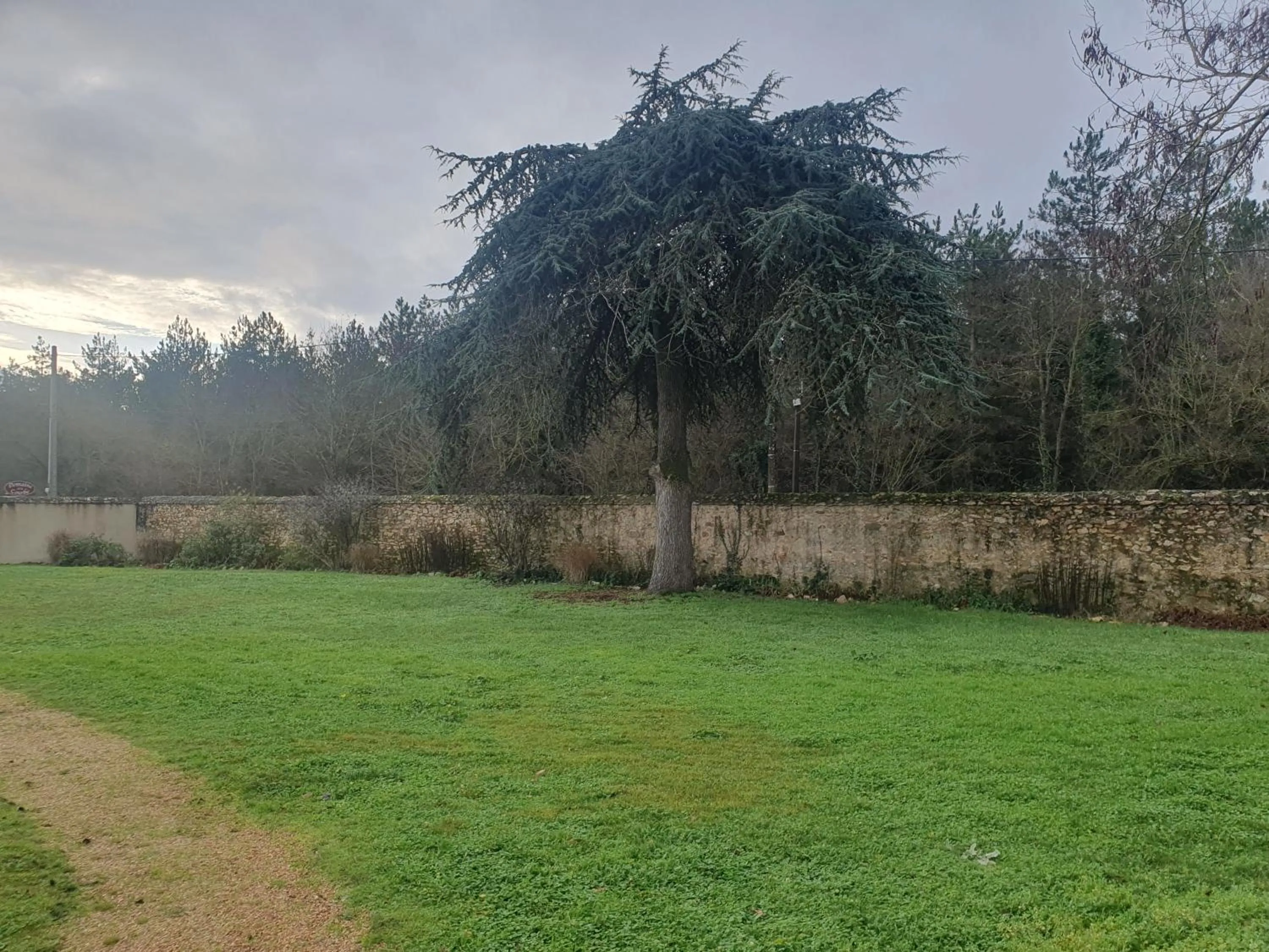 Natural landscape in Domaine de la Courbe Hôtel & Spa