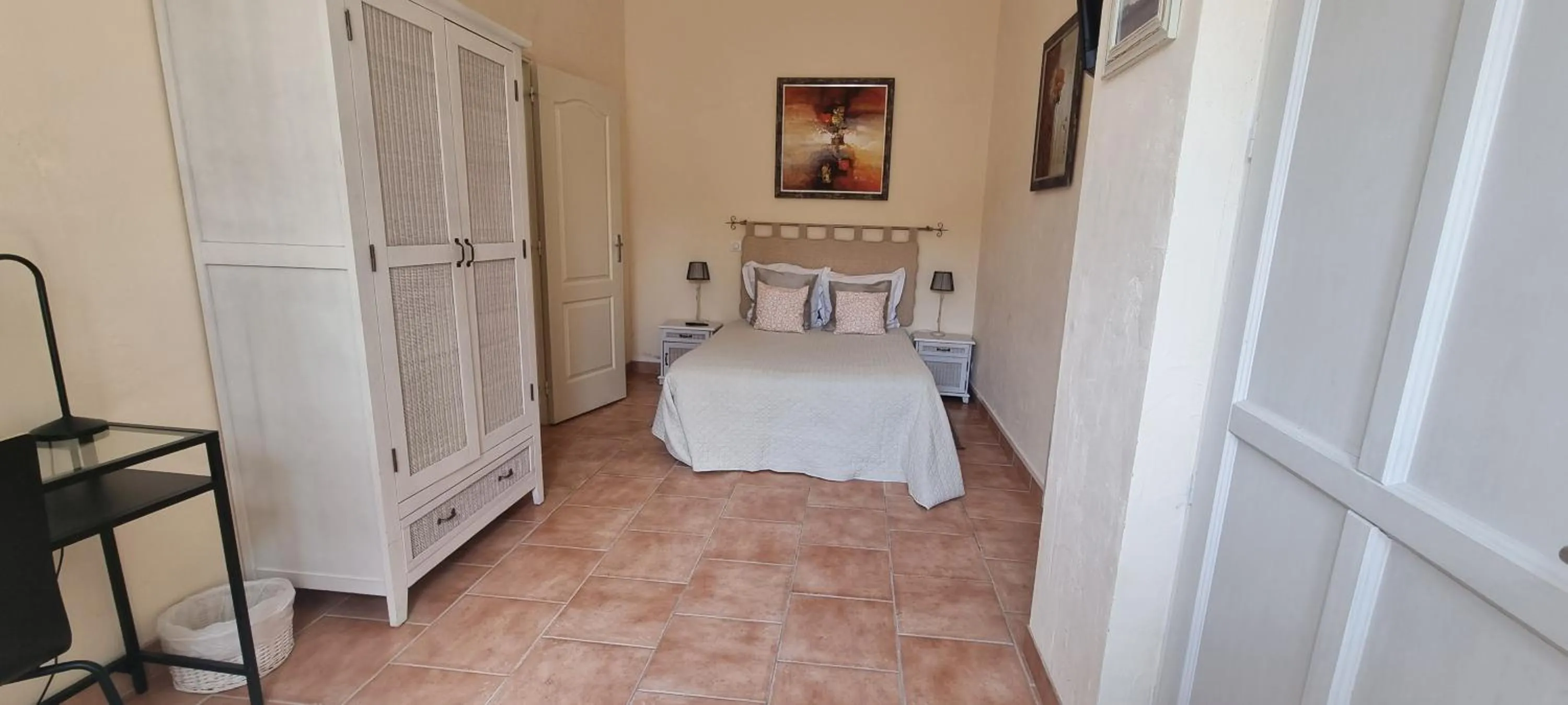 Bed in Domaine de la Courbe Hôtel & Spa