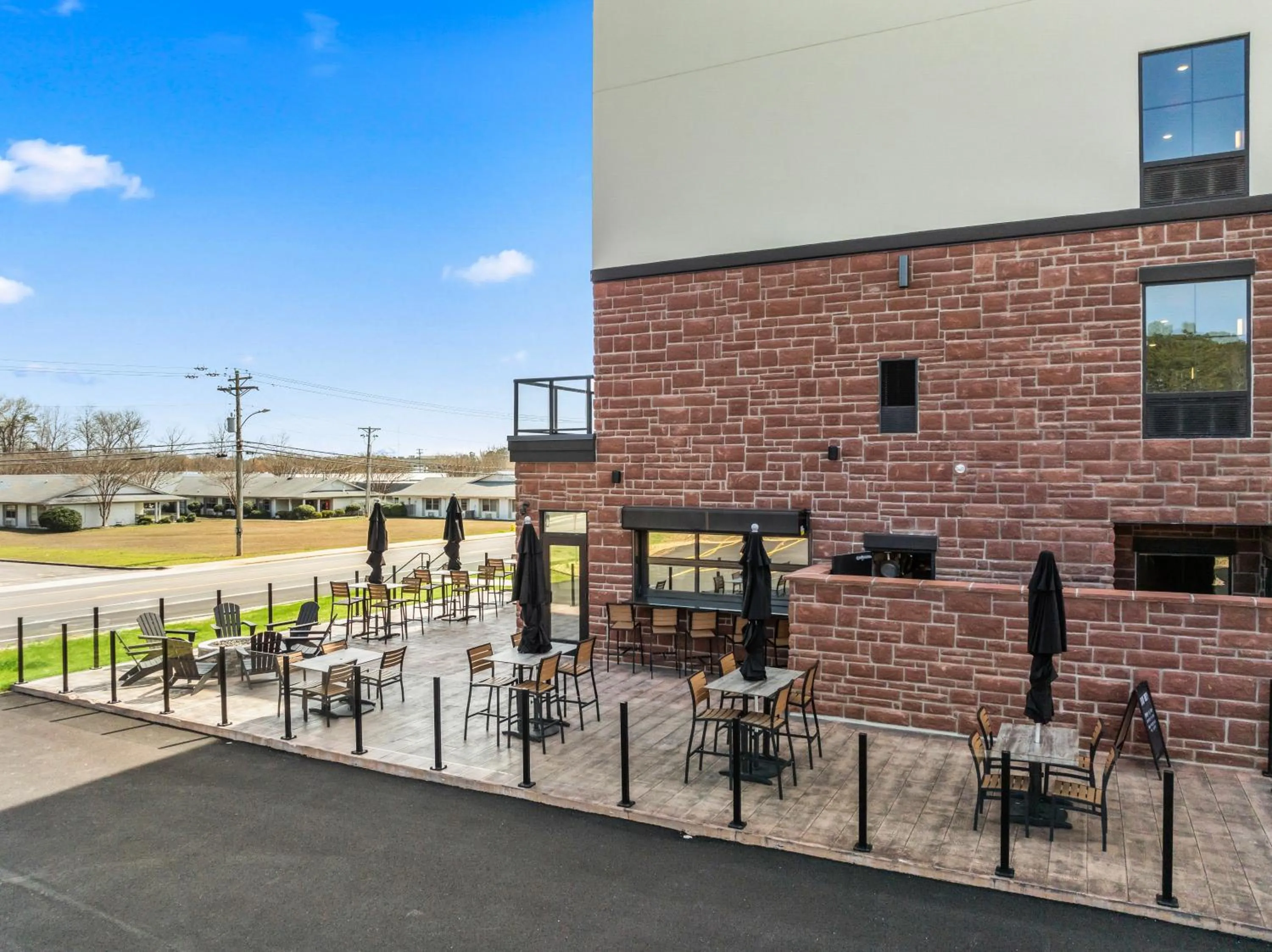 Patio in Cobblestone Hotel & Suites - Cullman