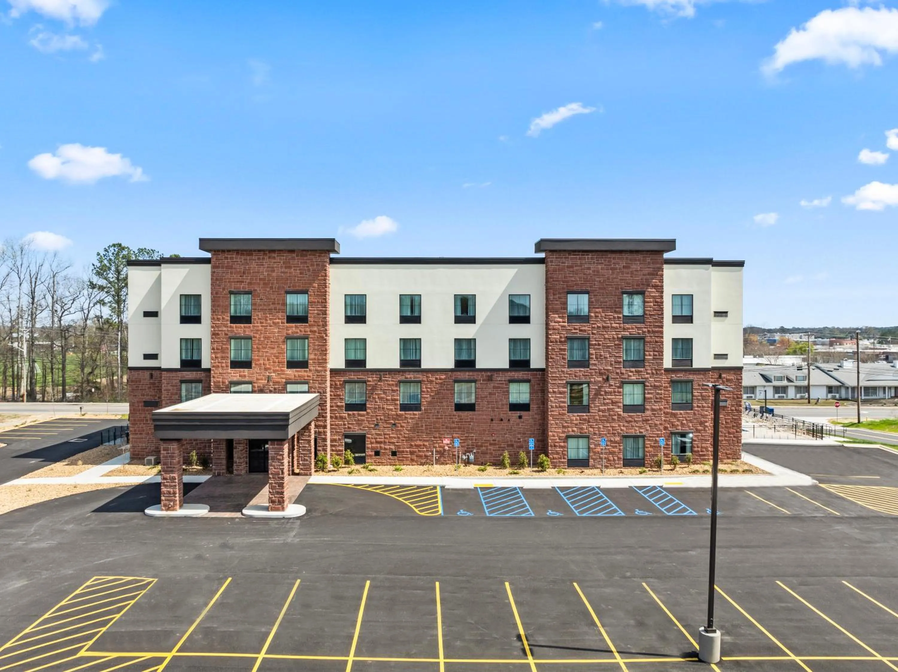 Property building in Cobblestone Hotel & Suites - Cullman