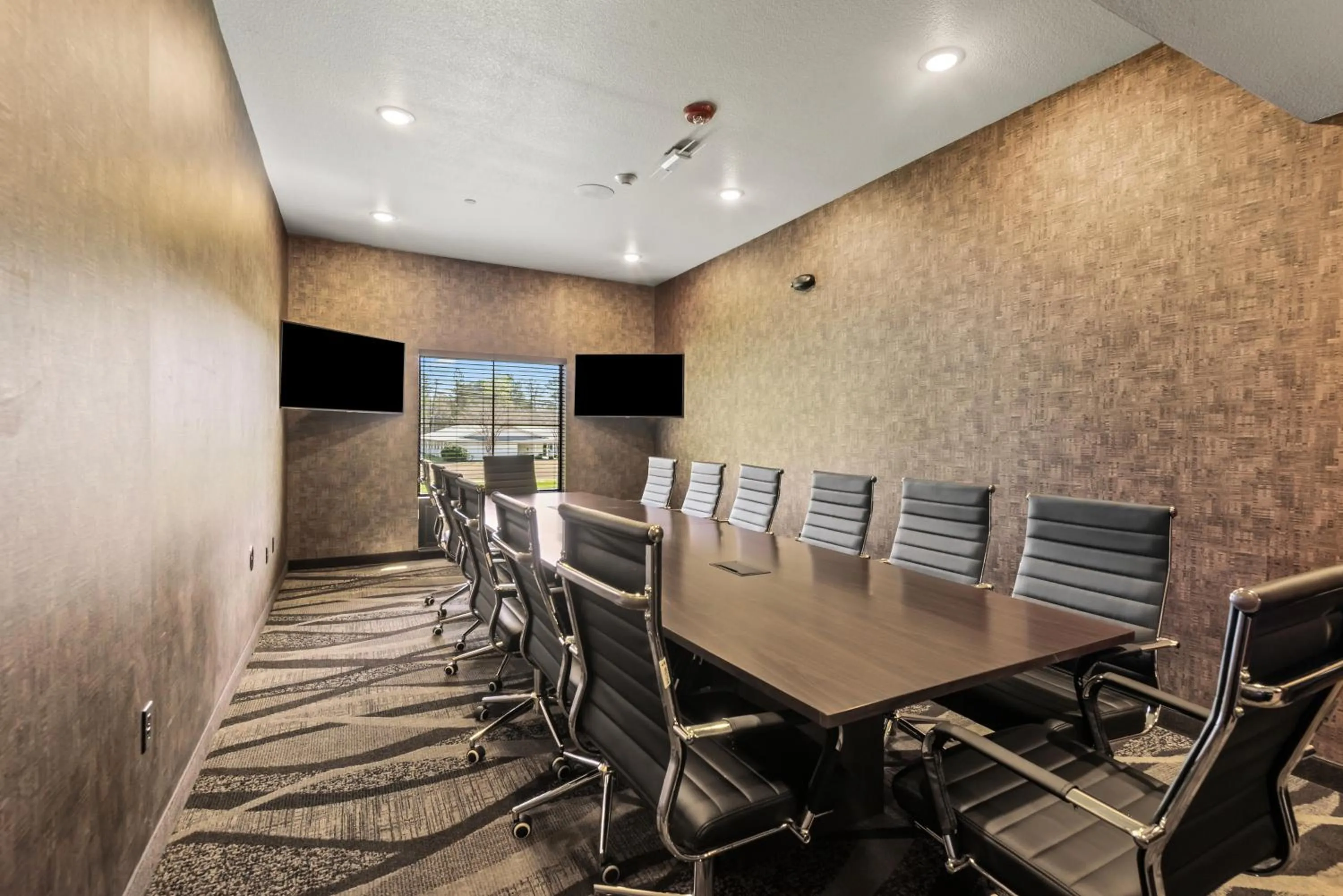 Meeting/conference room in Cobblestone Hotel & Suites - Cullman